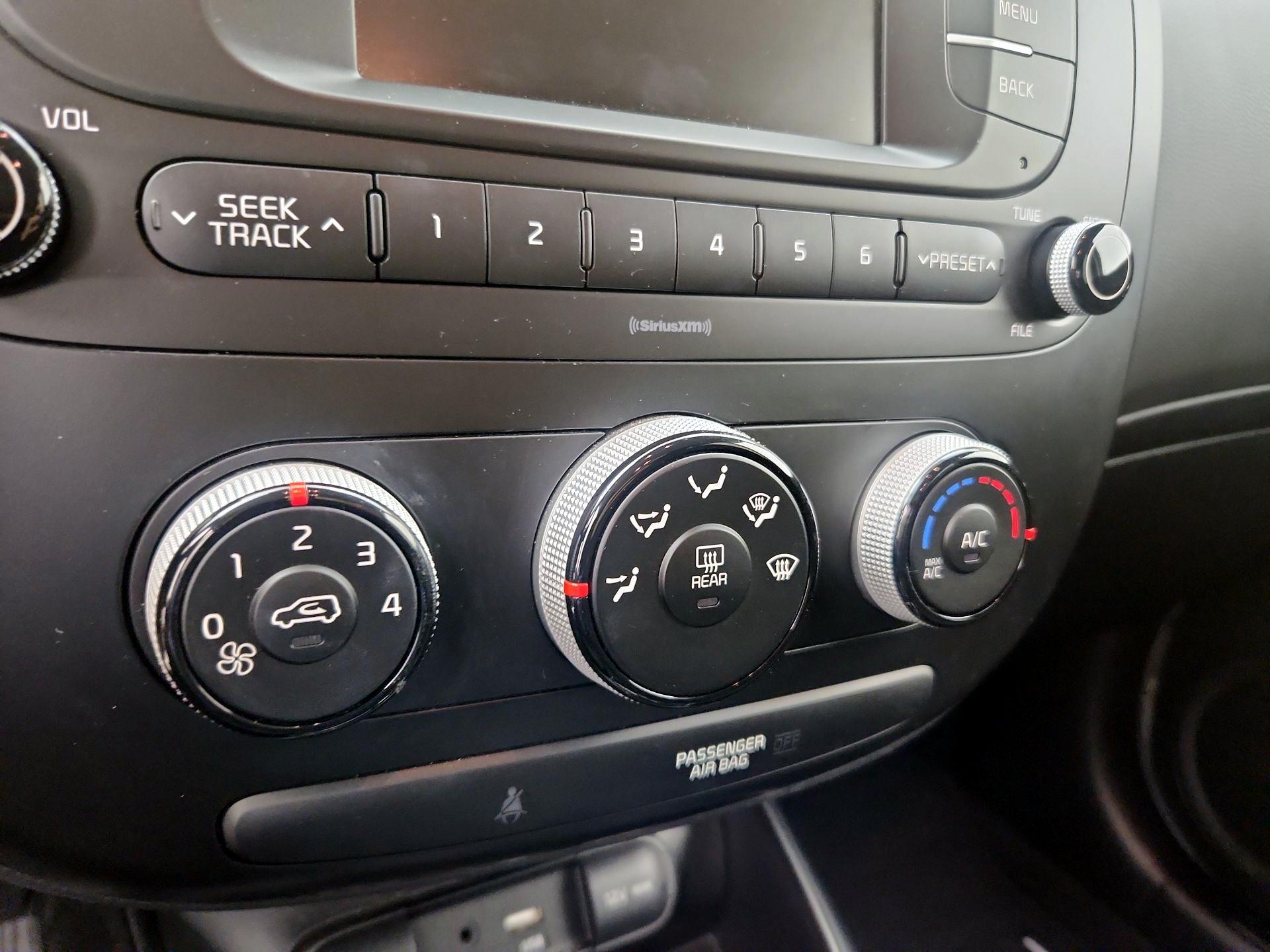 Thumbnail: 2018 Kia Soul - 15