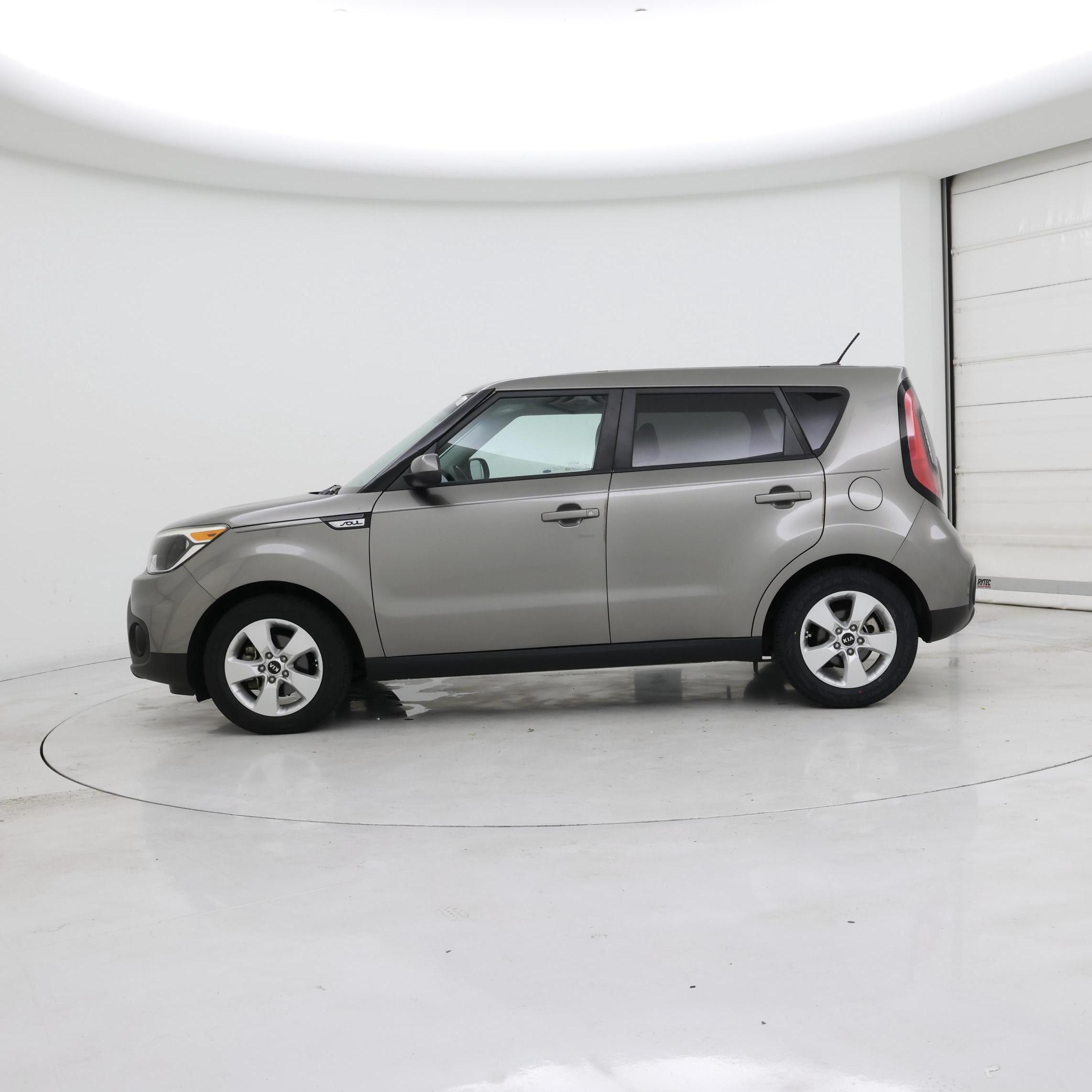 Thumbnail: 2018 Kia Soul - 3