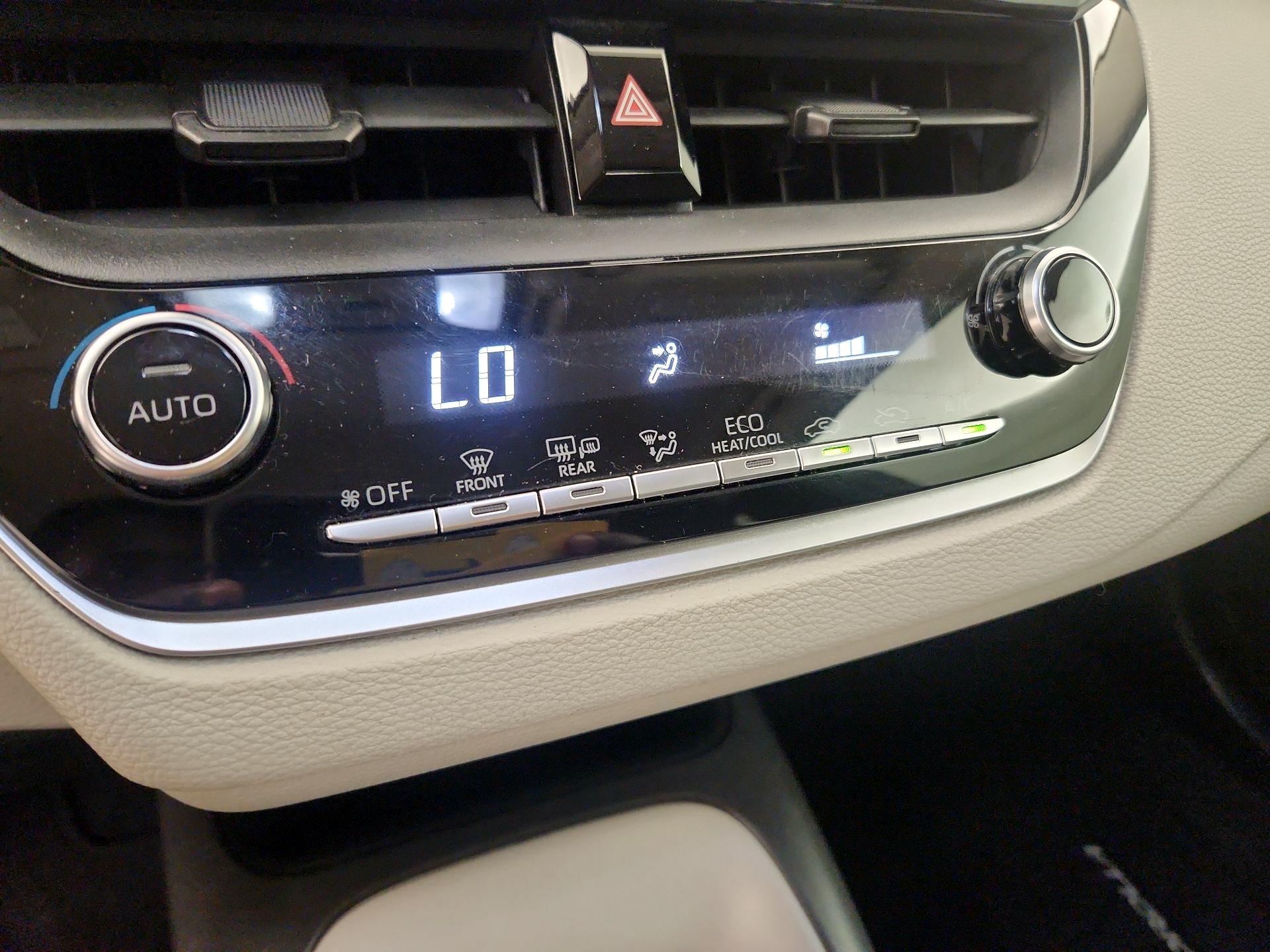 Thumbnail: 2021 Toyota Corolla - 16
