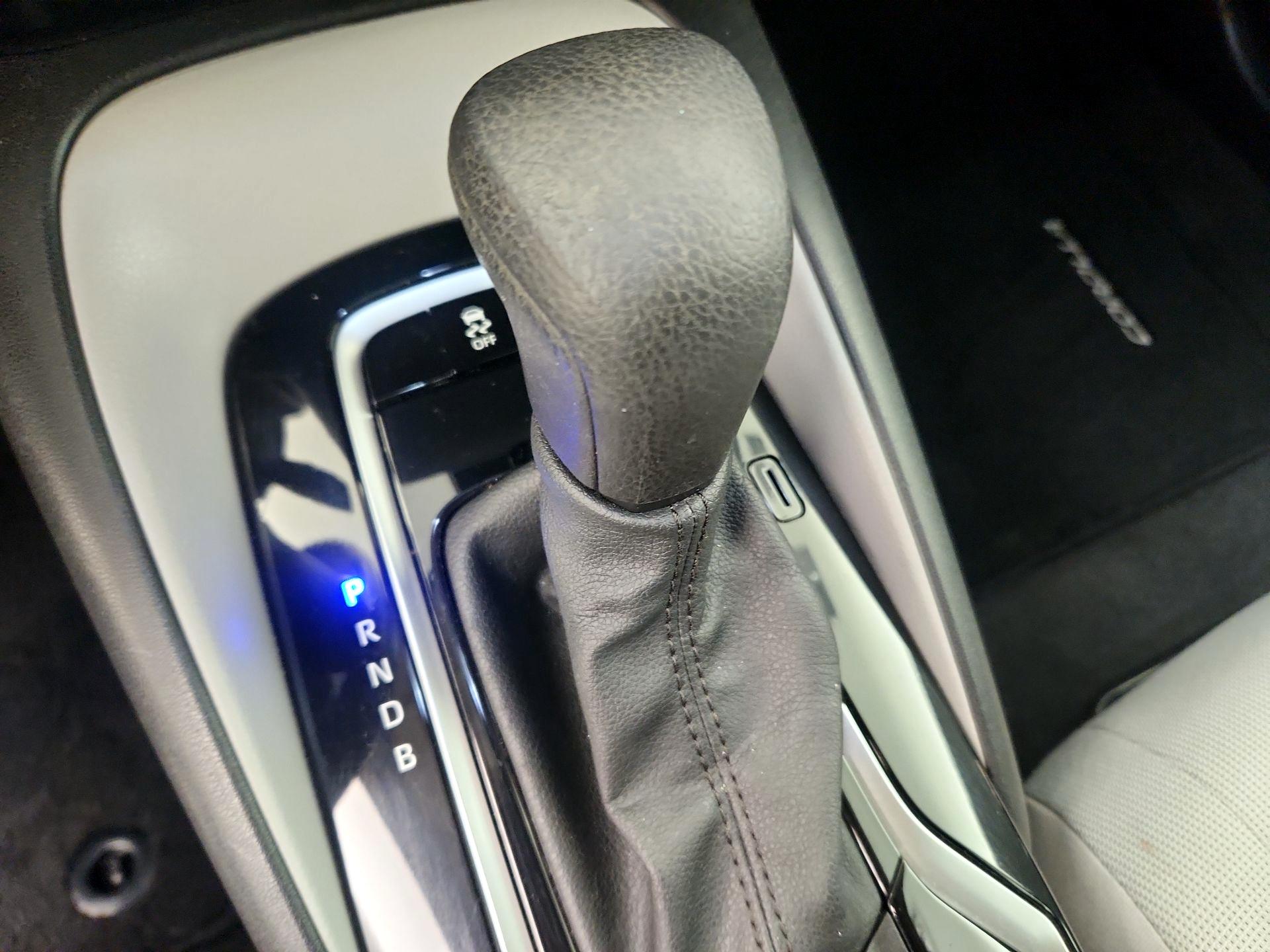 Thumbnail: 2021 Toyota Corolla - 17