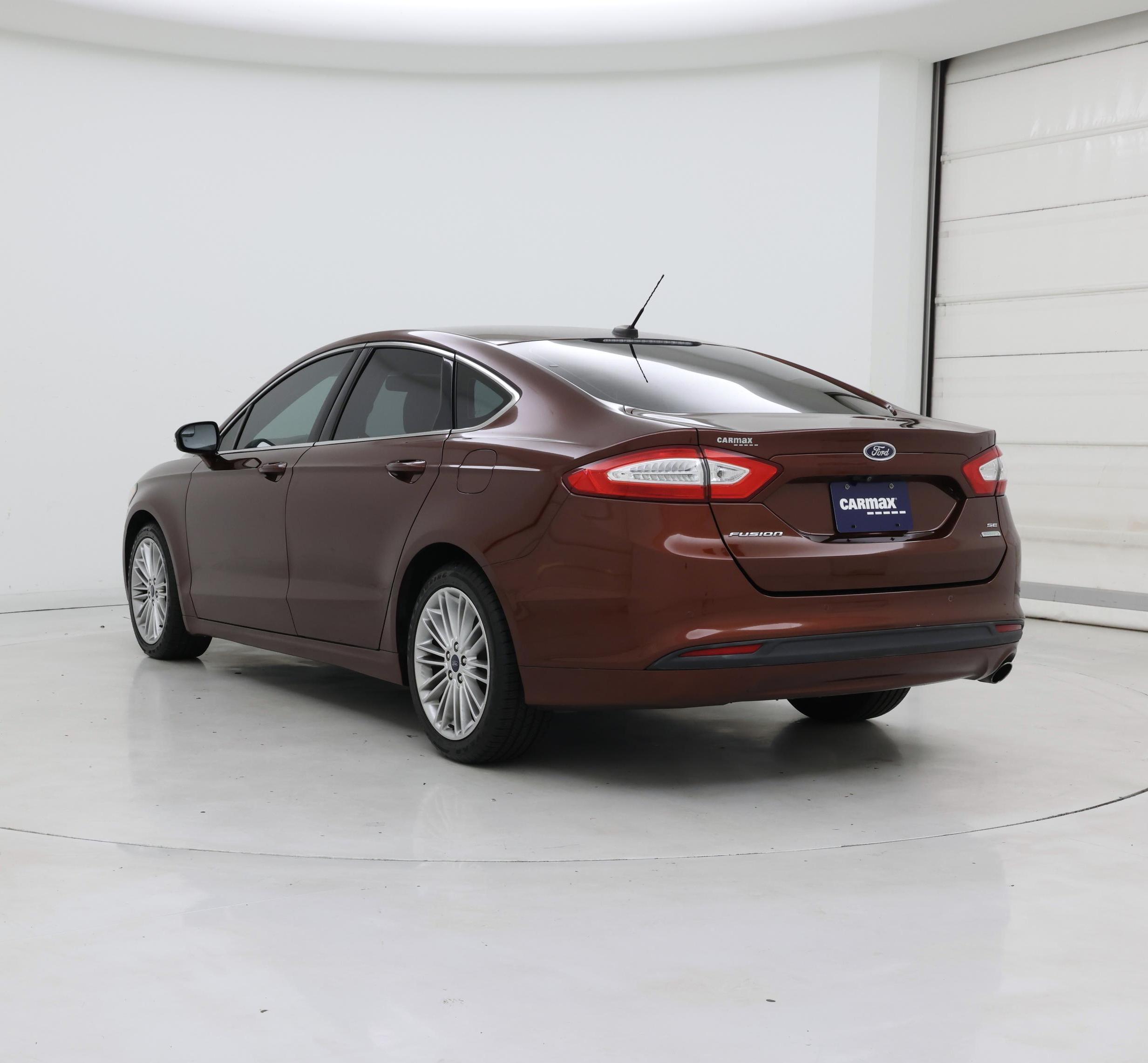 Thumbnail: 2016 Ford Fusion - 2