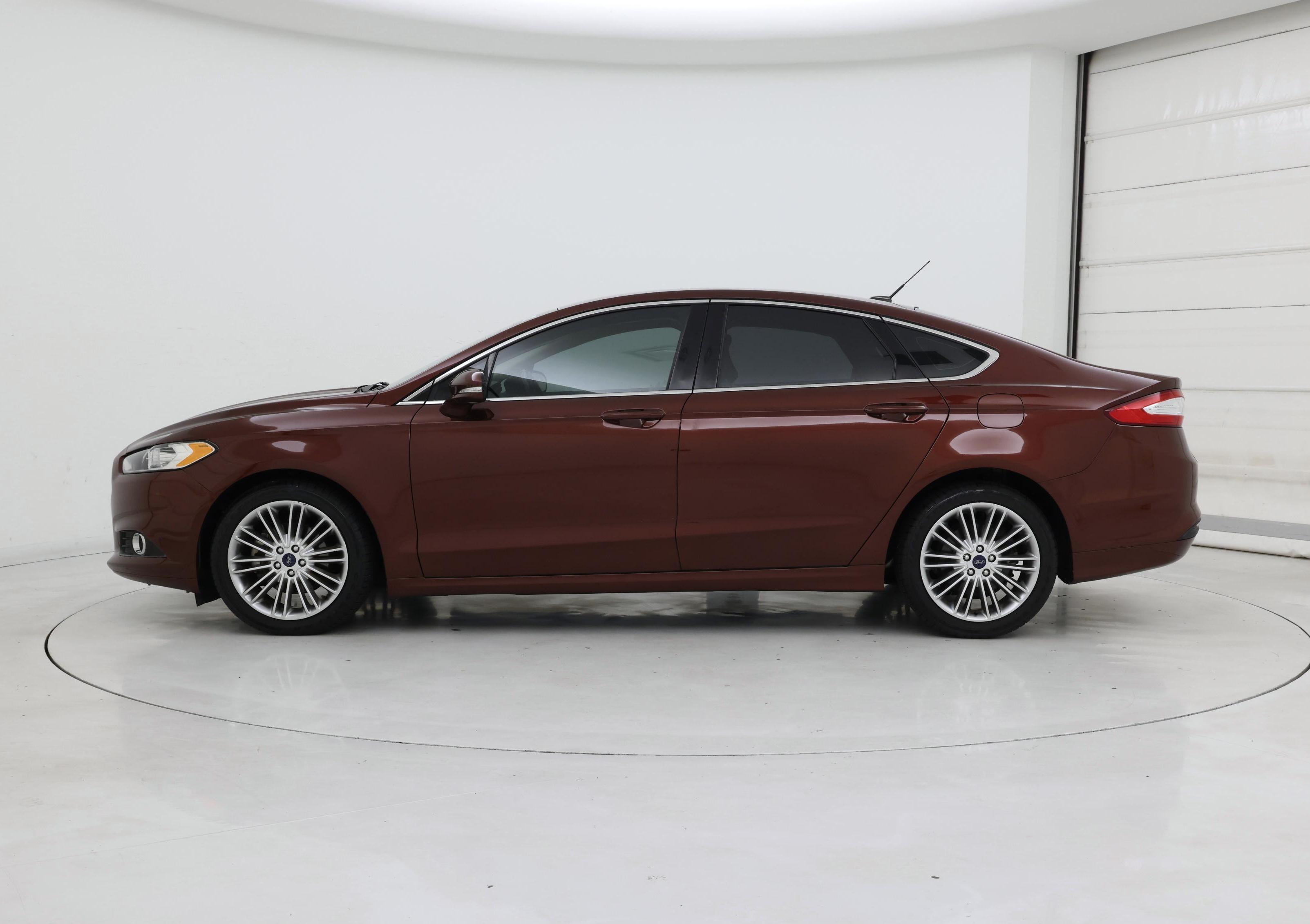 Thumbnail: 2016 Ford Fusion - 3