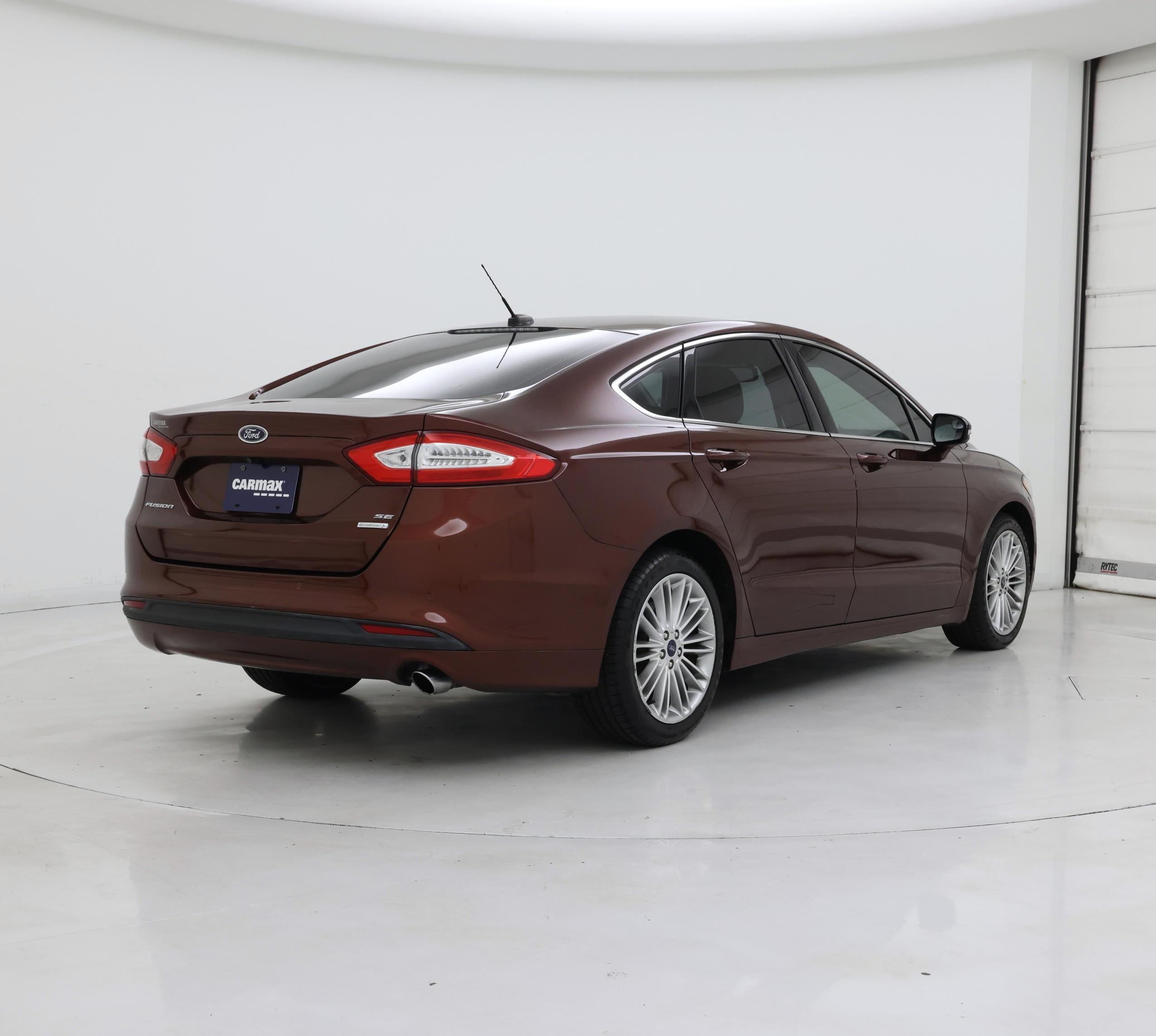 Thumbnail: 2016 Ford Fusion - 8
