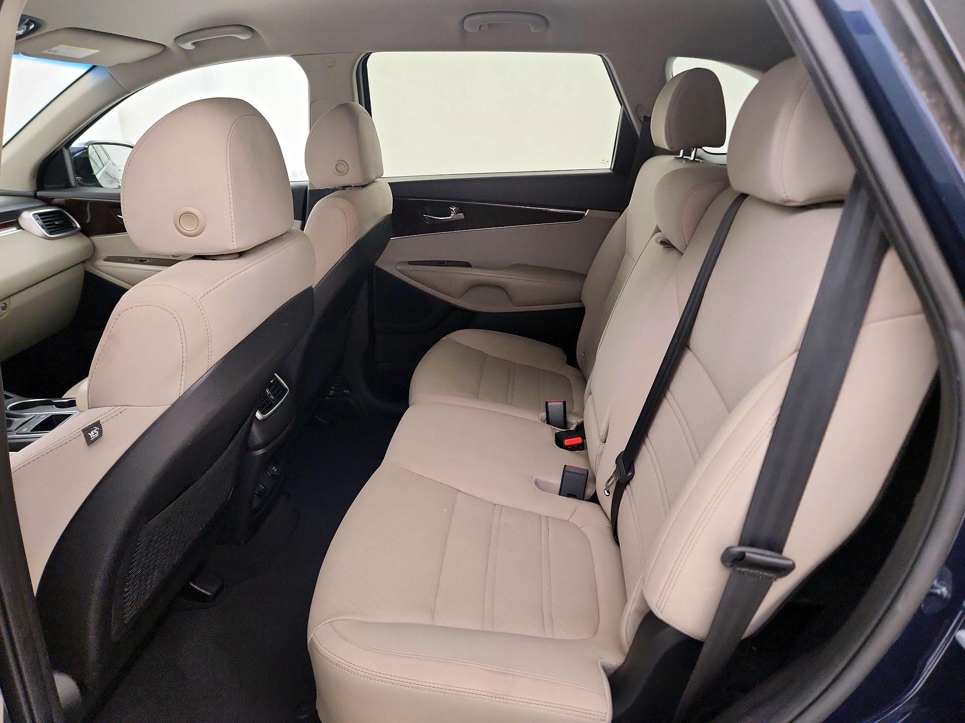 Thumbnail: 2018 Kia Sorento - 19