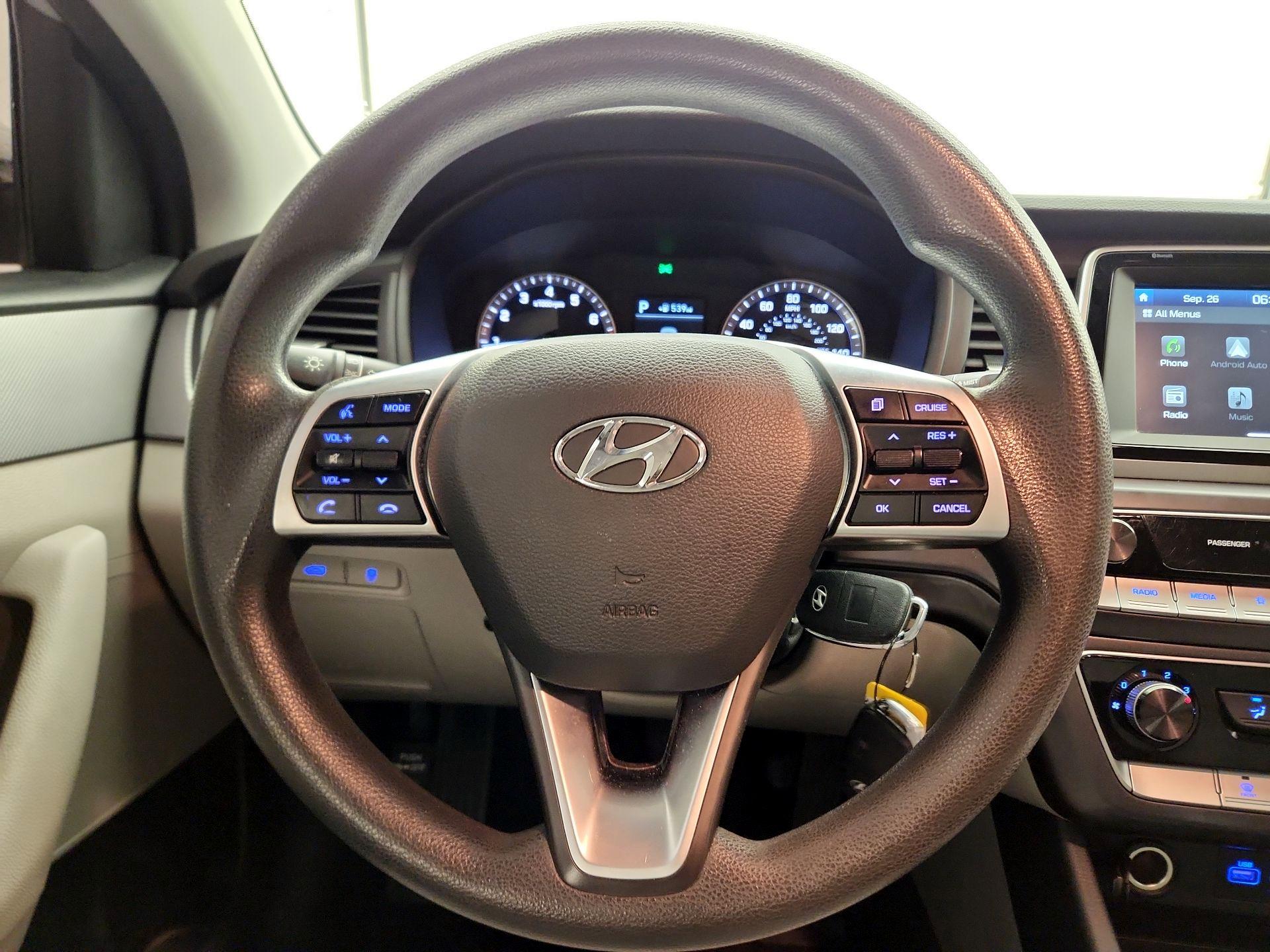 Thumbnail: 2019 Hyundai Sonata - 10