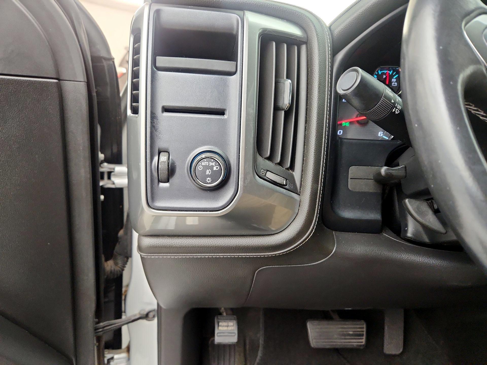 Thumbnail: 2014 Chevrolet Silverado 1500 - 13