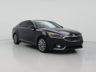 Black 2017 Kia Cadenza Premium