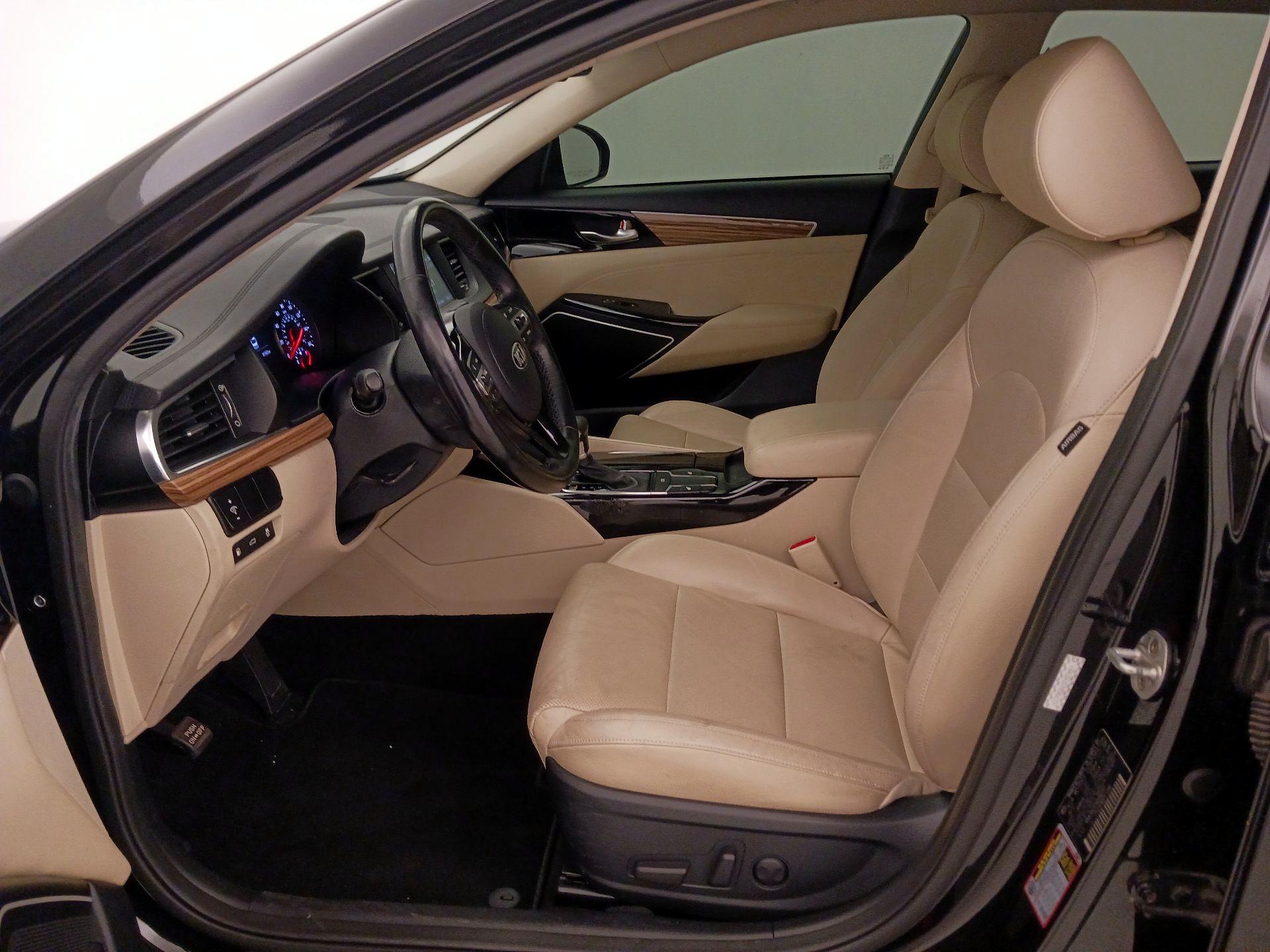 Thumbnail: 2017 Kia Cadenza - 11