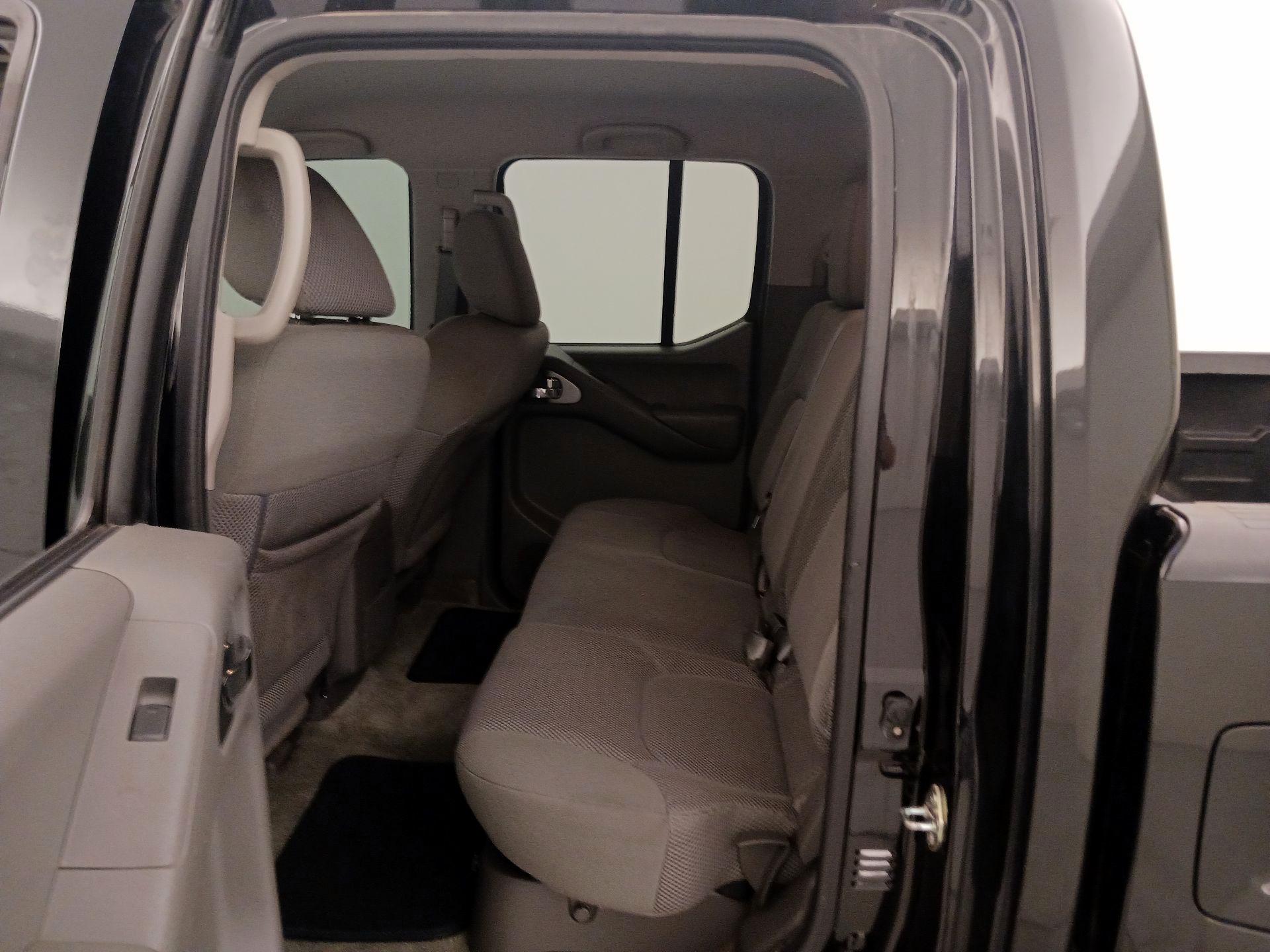 Thumbnail: 2016 Nissan Frontier - 18