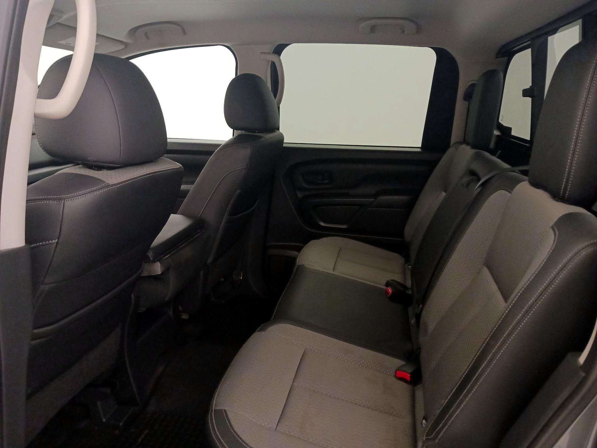 Thumbnail: 2018 Nissan Titan - 19