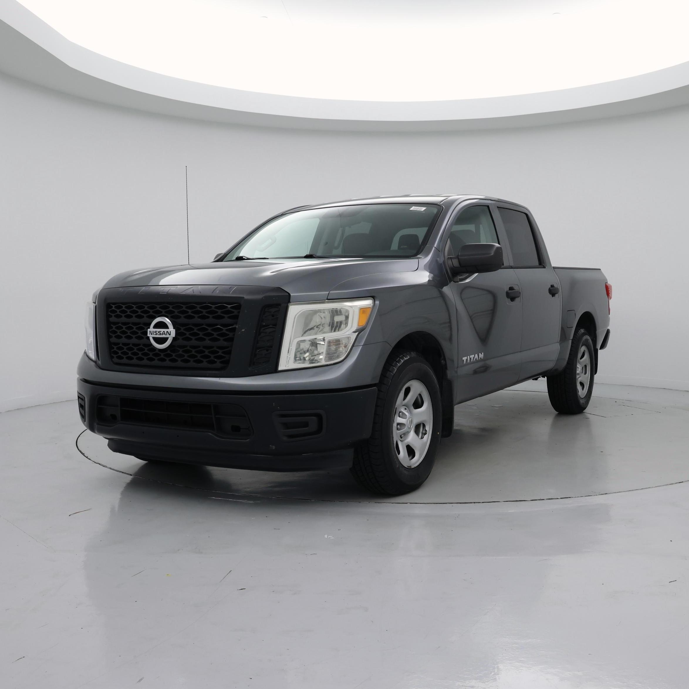 Thumbnail: 2018 Nissan Titan - 4