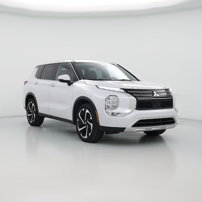 White 2023 Mitsubishi Outlander SE Special Edition