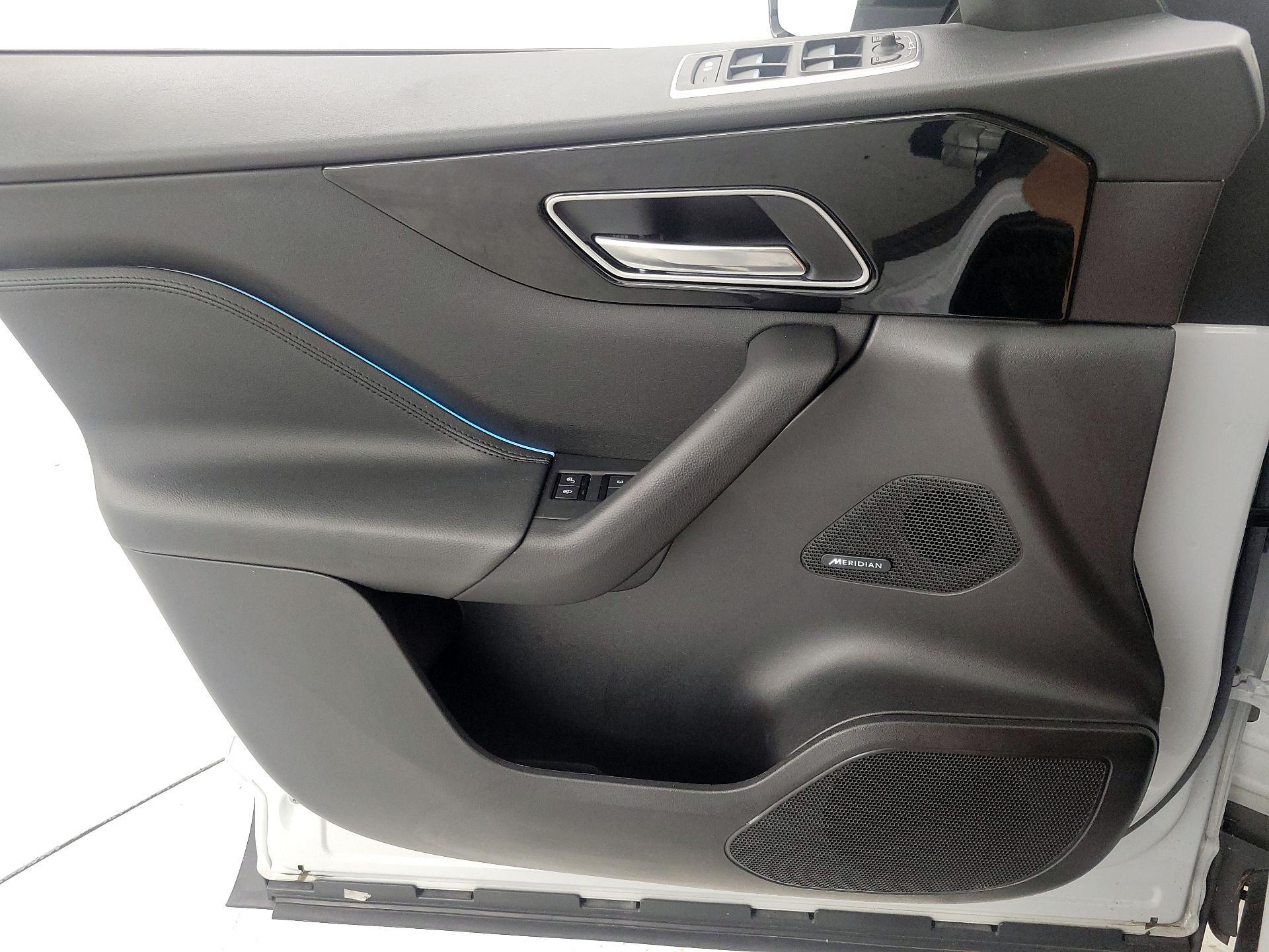 Thumbnail: 2020 Jaguar F-Pace - 12