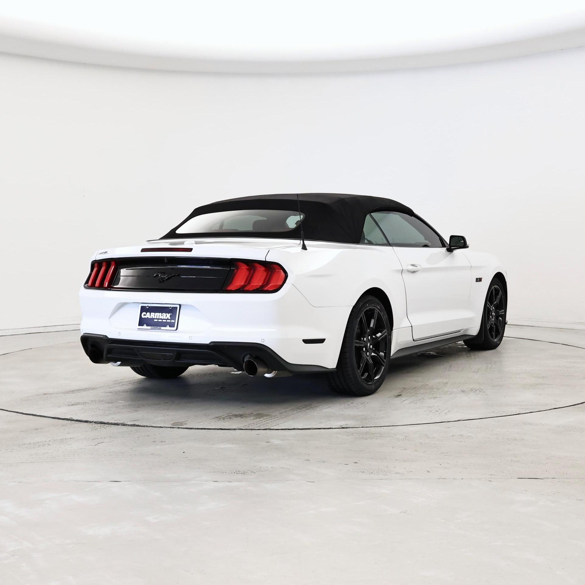 Thumbnail: 2018 Ford Mustang - 8