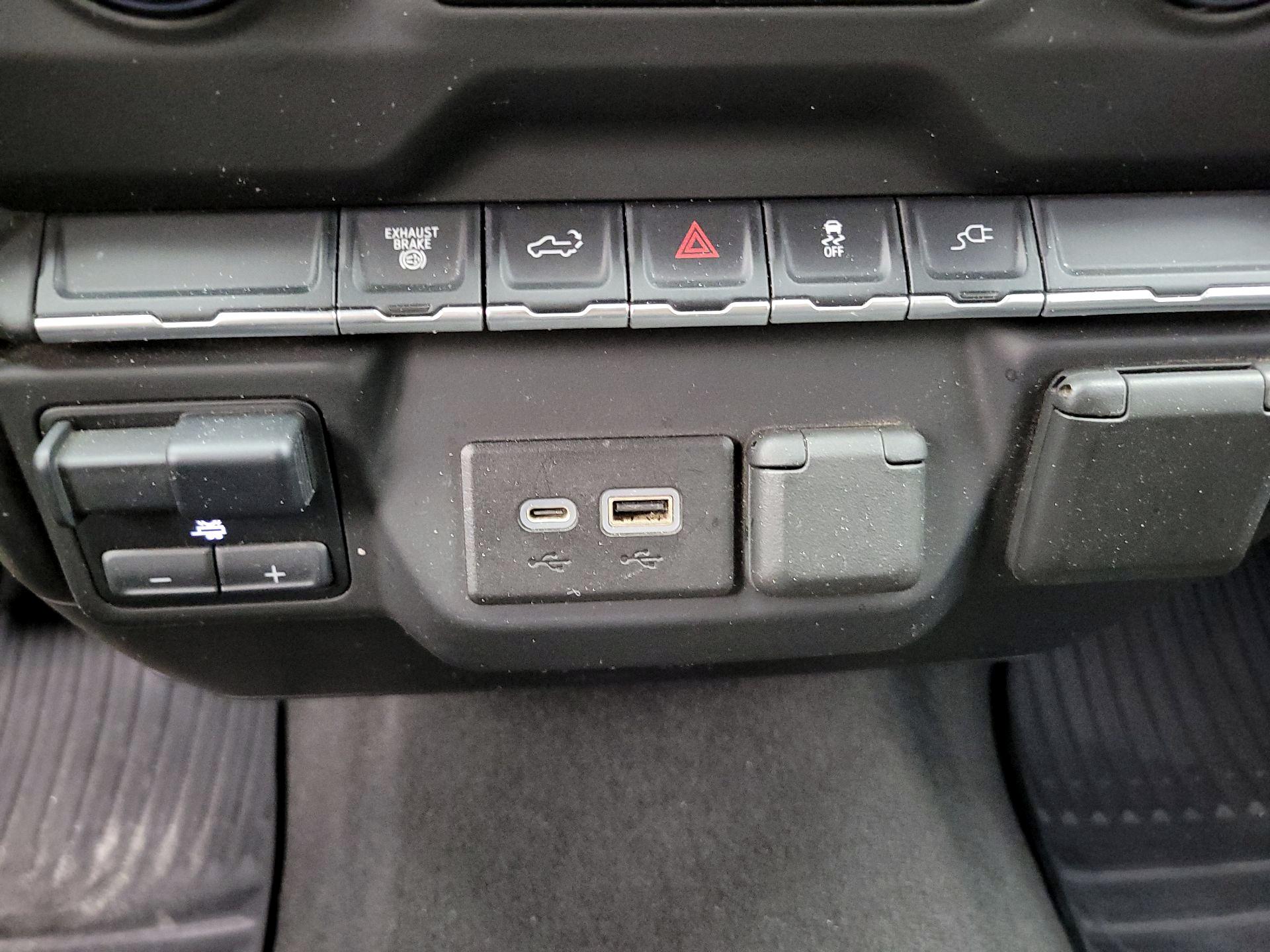 Thumbnail: 2022 Chevrolet Silverado 2500 - 18