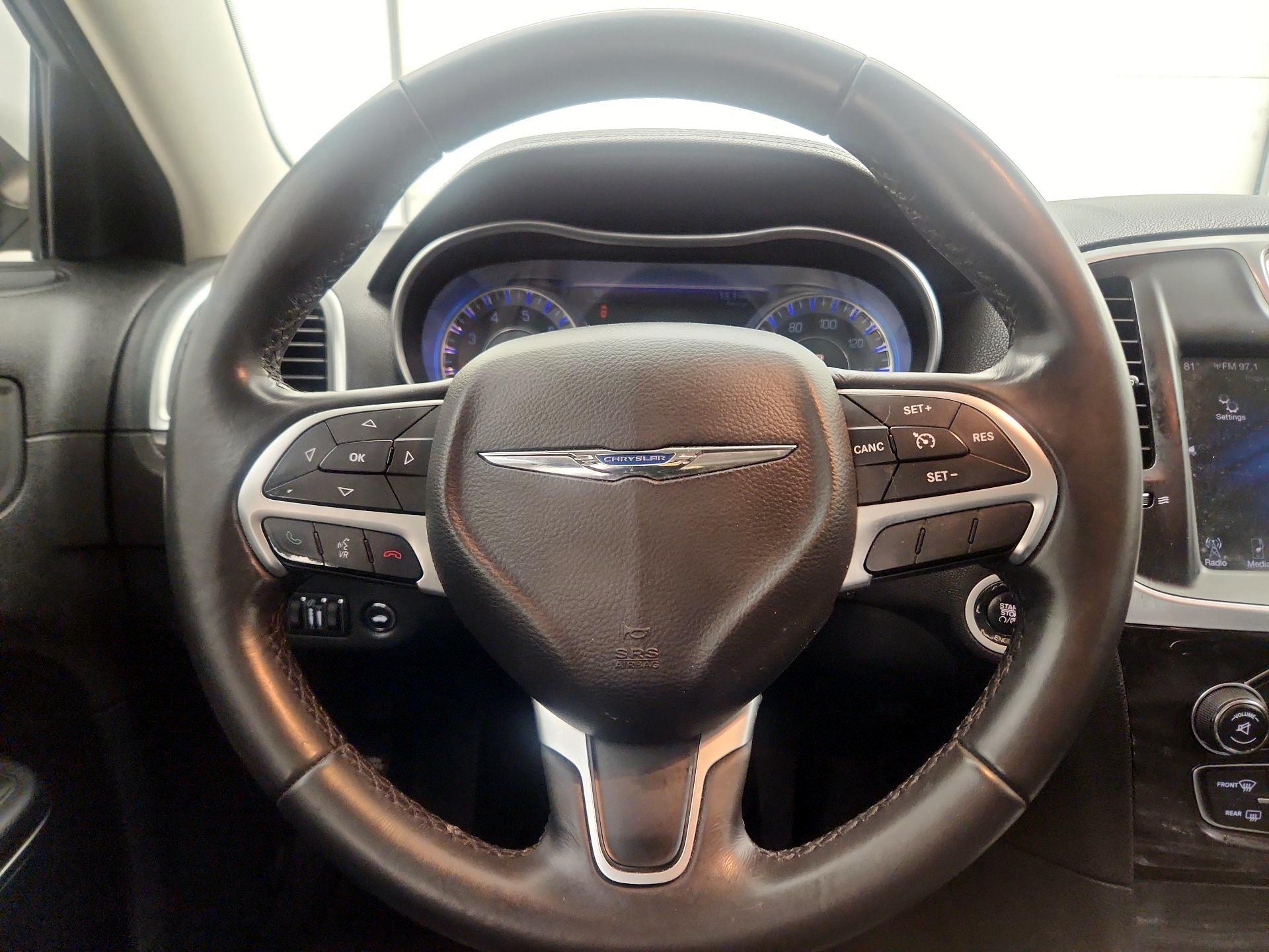 Thumbnail: 2016 Chrysler 300 - 10