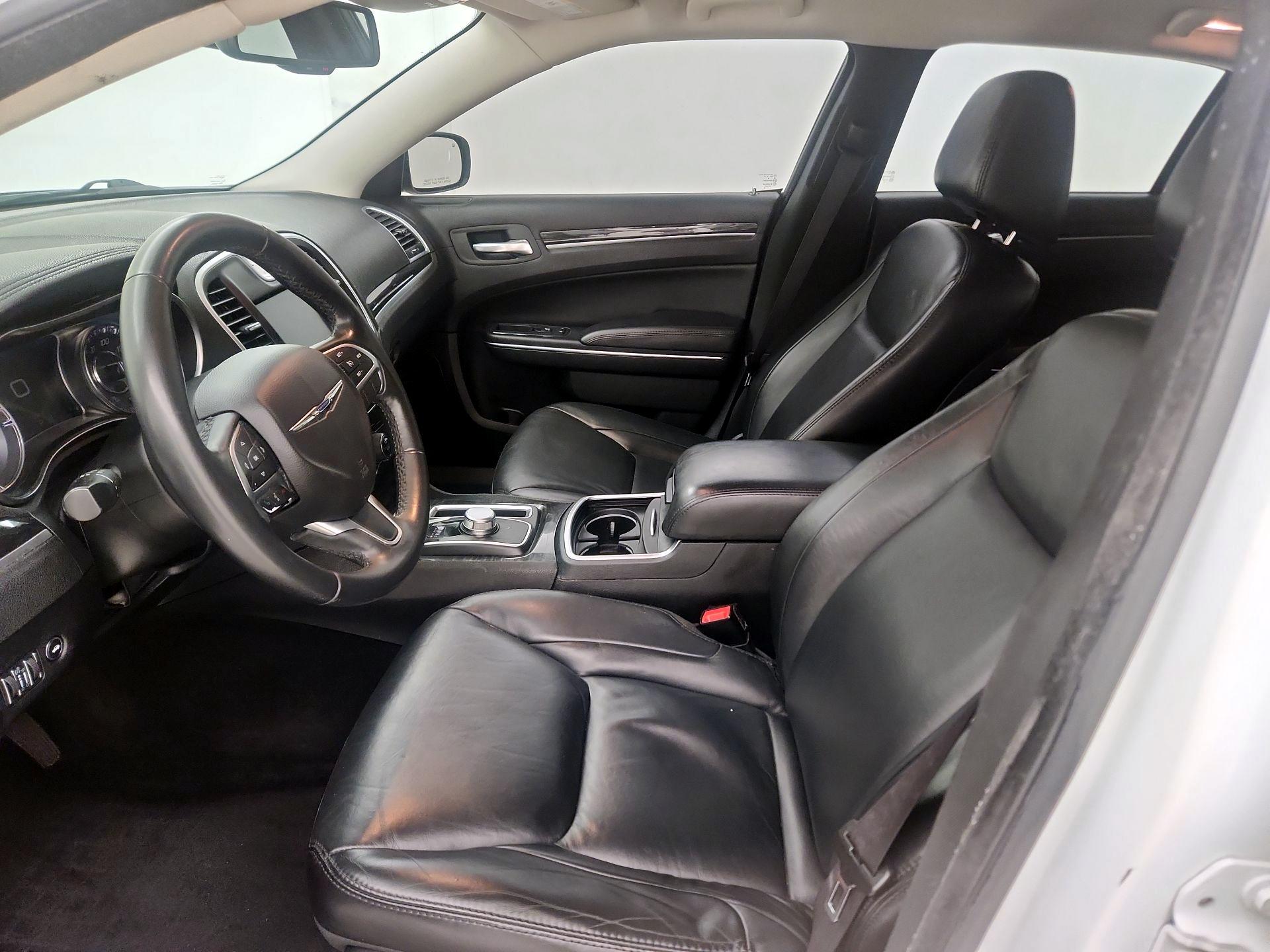 Thumbnail: 2016 Chrysler 300 - 11