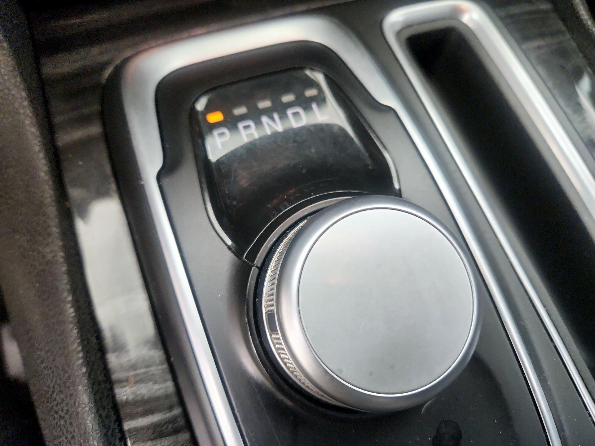 Thumbnail: 2016 Chrysler 300 - 17
