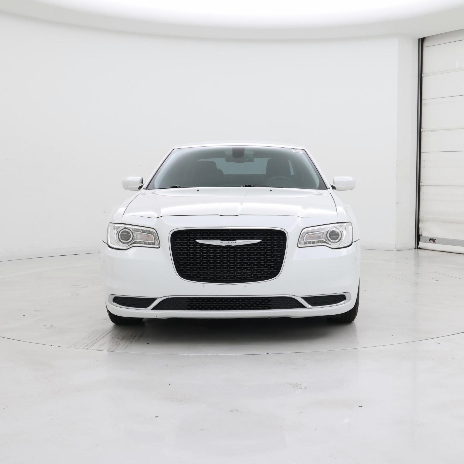 Thumbnail: 2016 Chrysler 300 - 5