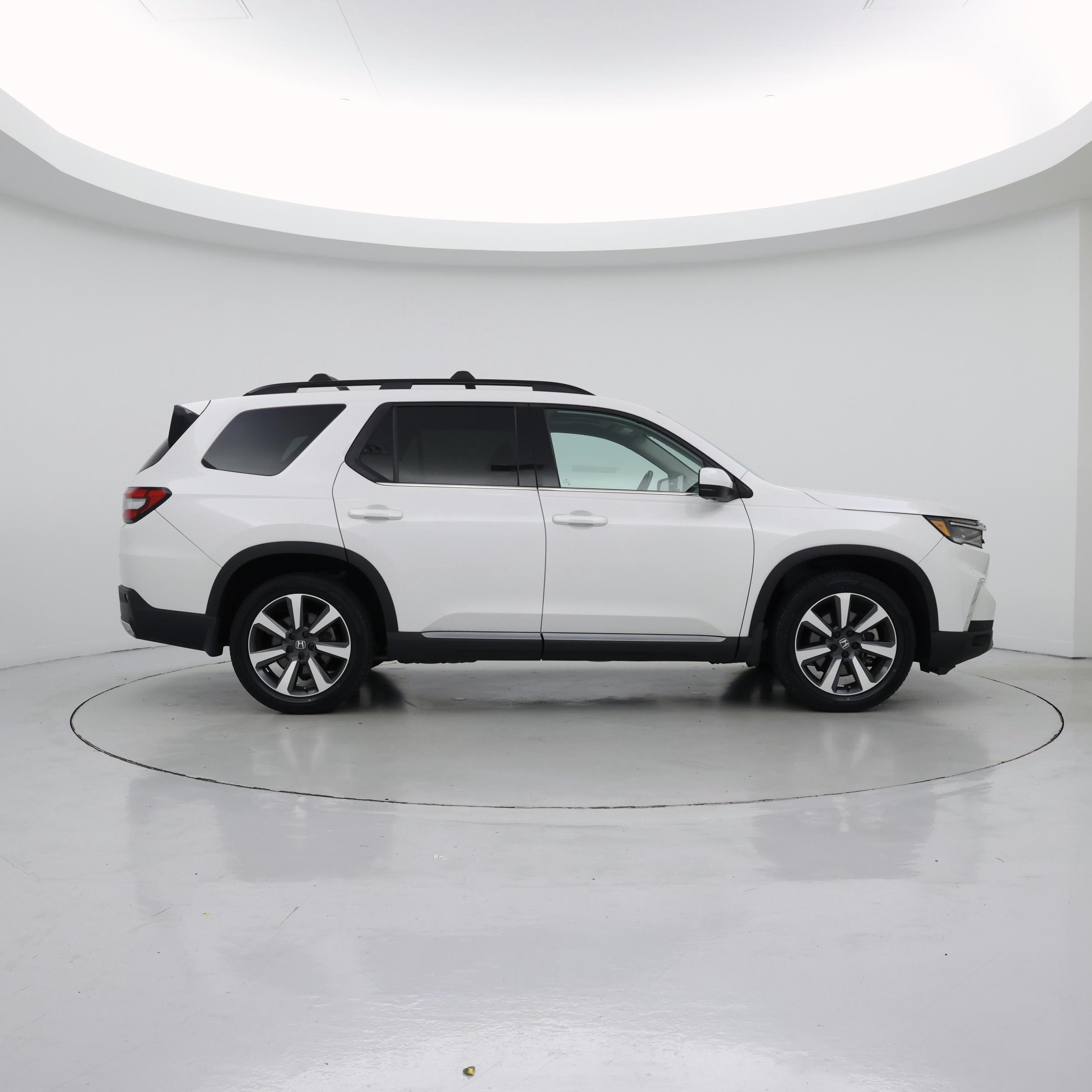 Thumbnail: 2023 Honda Pilot - 7