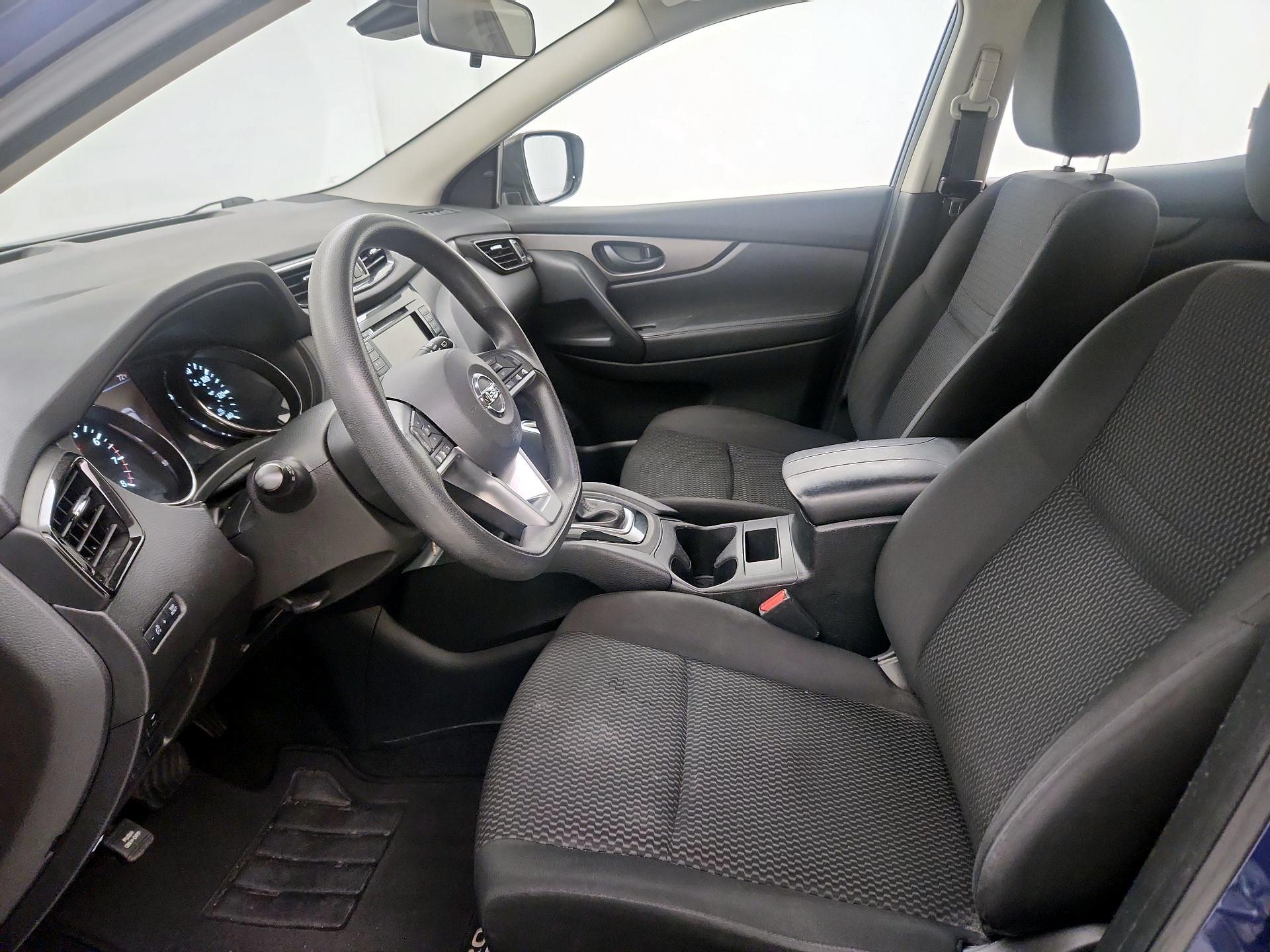 Thumbnail: 2021 Nissan Rogue Sport - 11