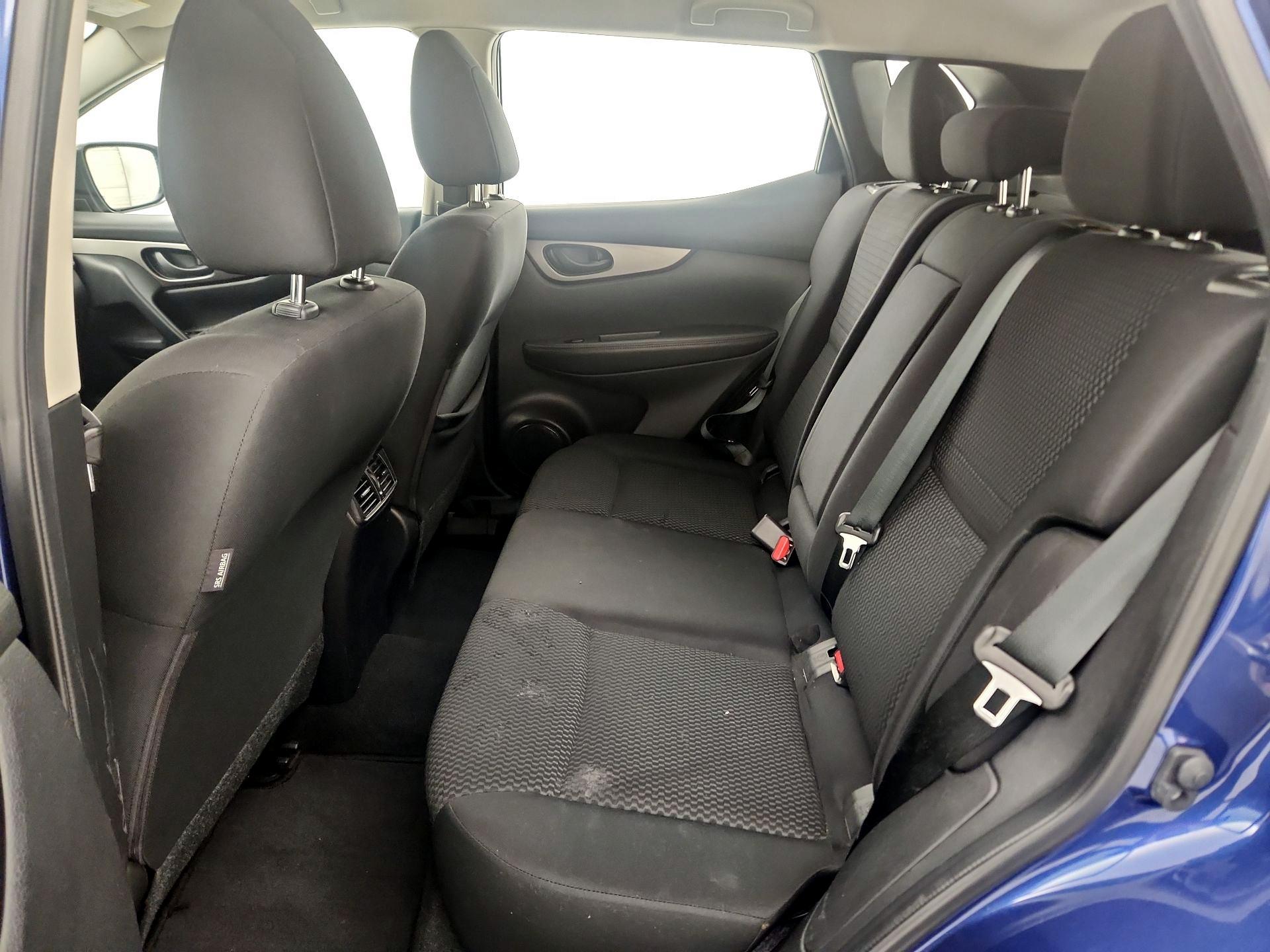 Thumbnail: 2021 Nissan Rogue Sport - 19