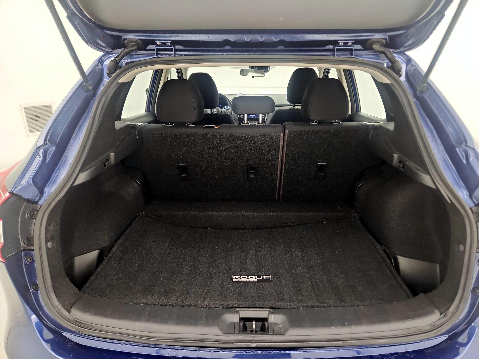 Thumbnail: 2021 Nissan Rogue Sport - 20