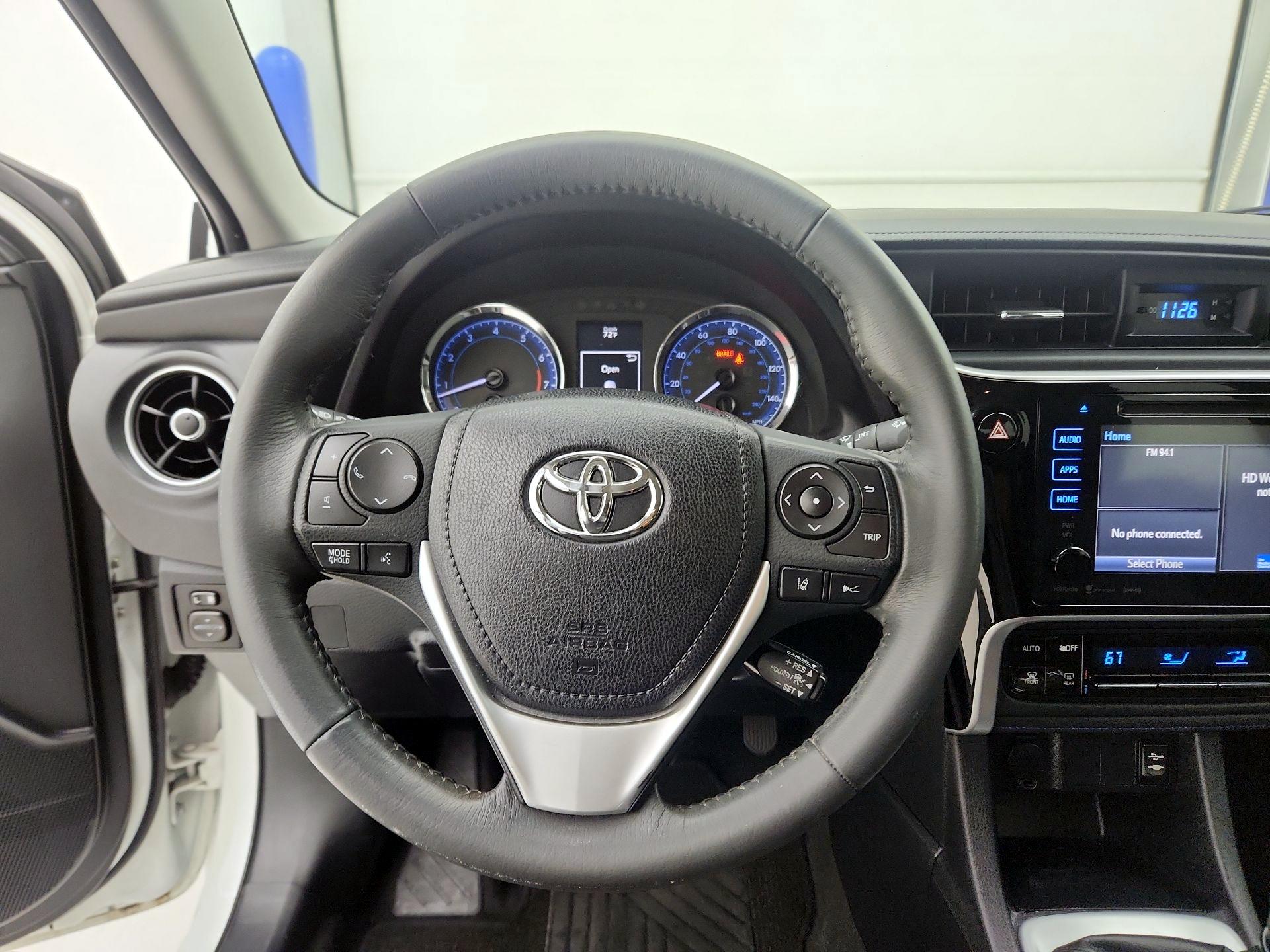 Thumbnail: 2017 Toyota Corolla - 10