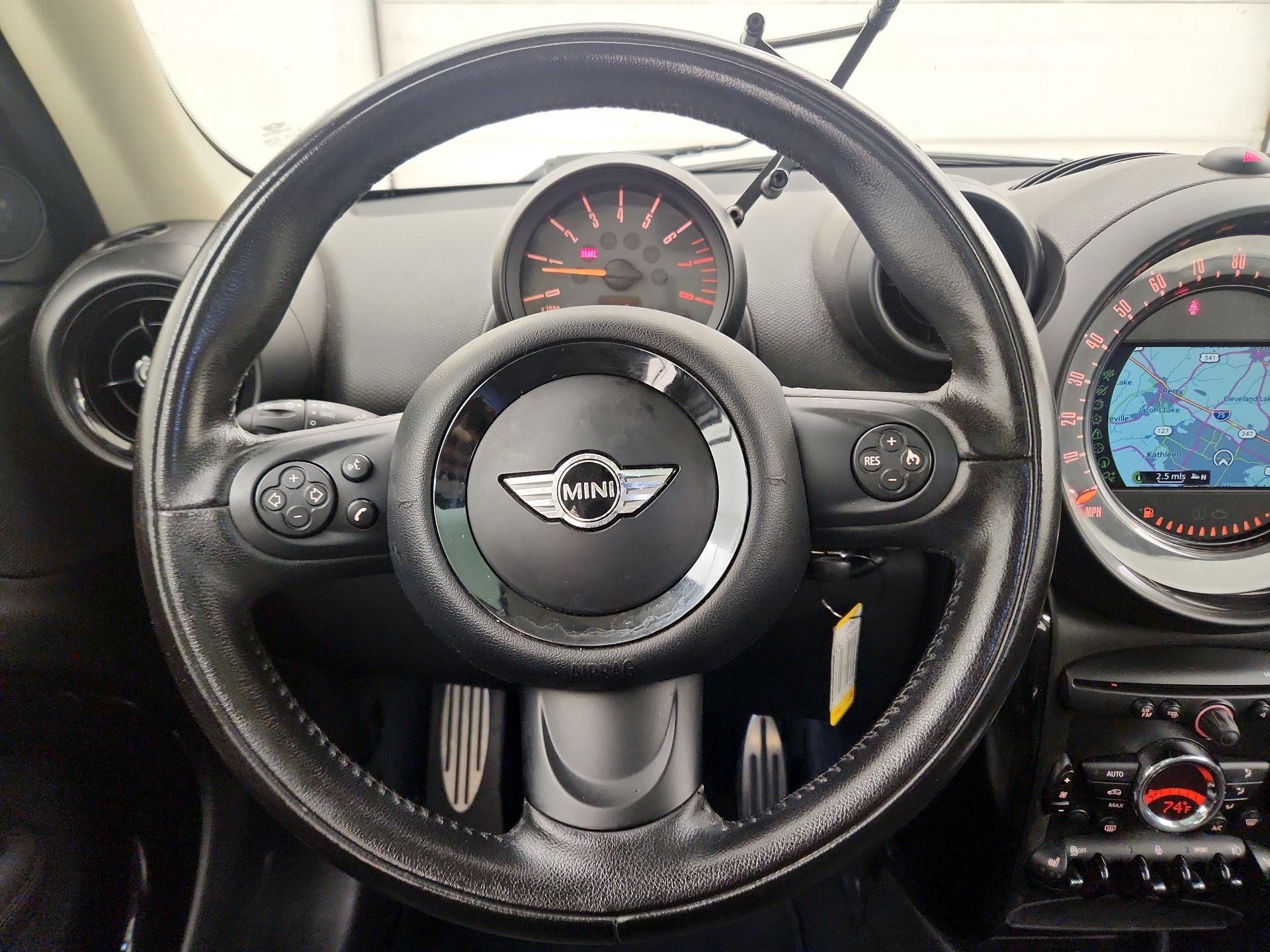 Thumbnail: 2016 MINI Cooper Countryman - 10