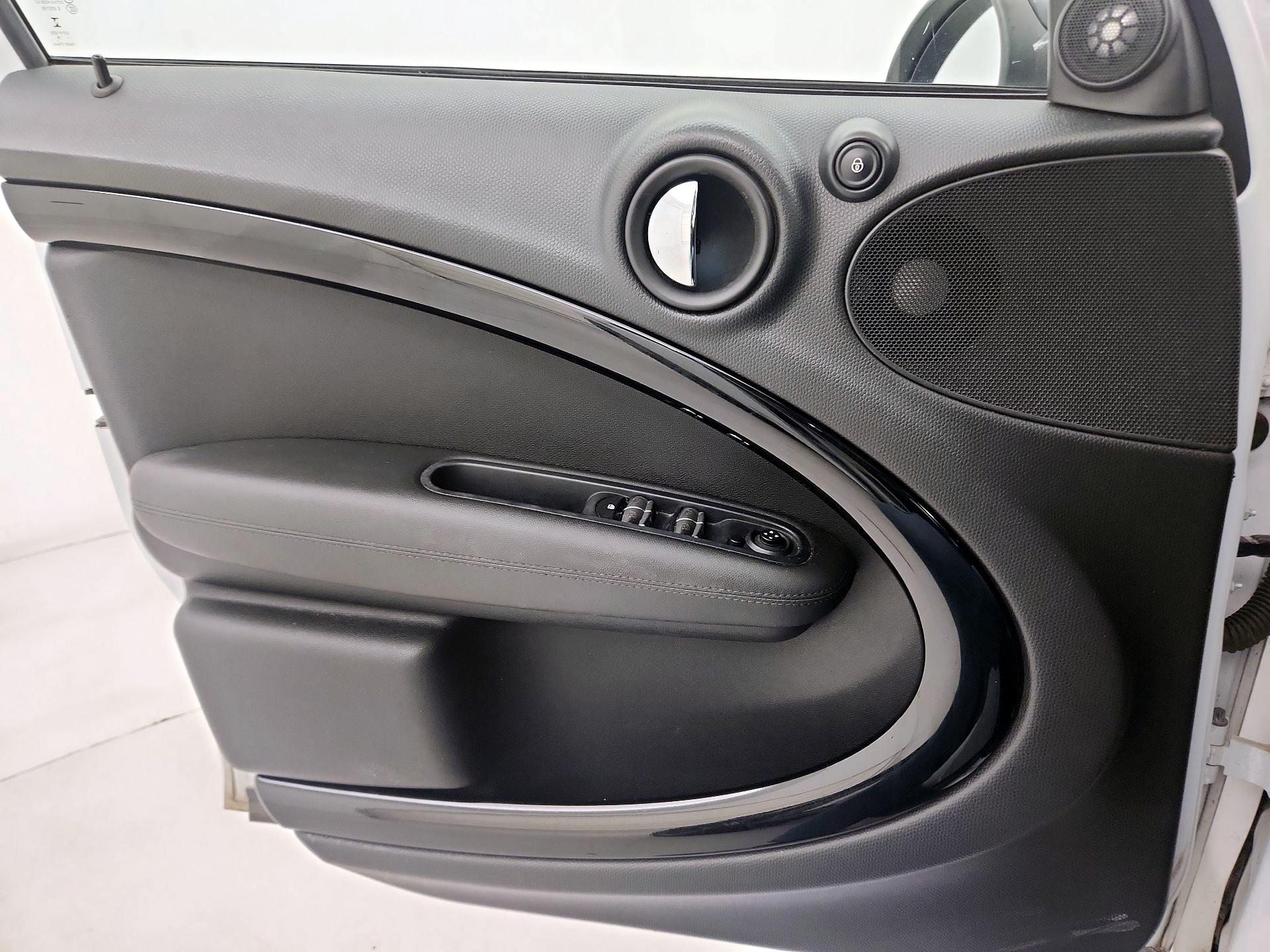 Thumbnail: 2016 MINI Cooper Countryman - 12