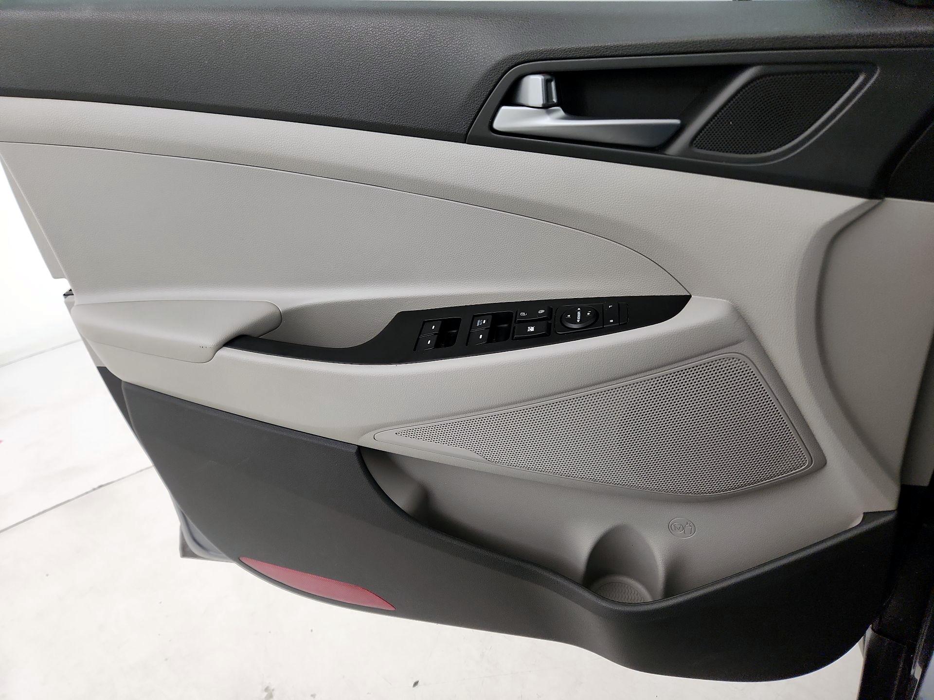 Thumbnail: 2017 Hyundai Tucson - 12
