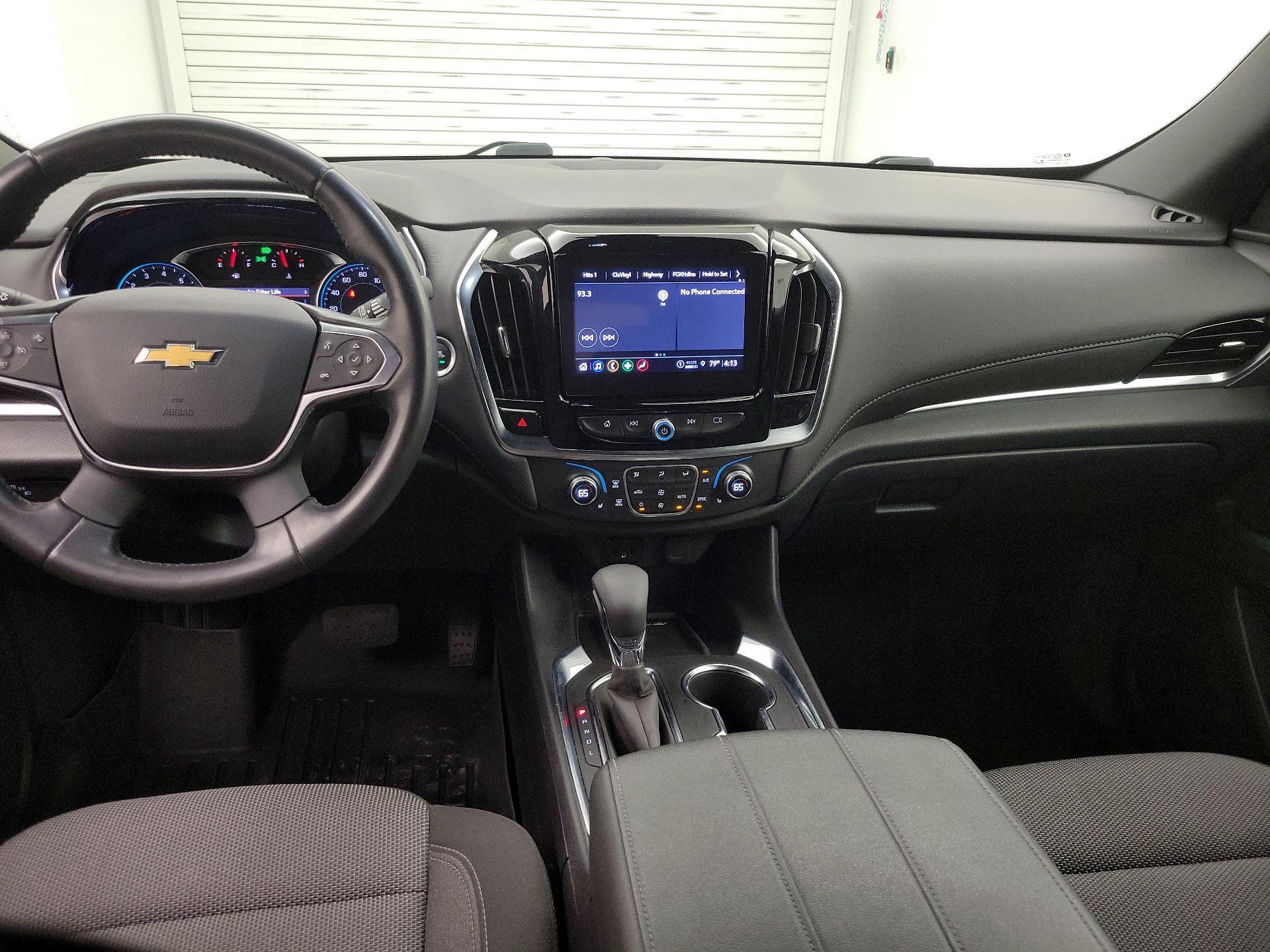 Thumbnail: 2022 Chevrolet Traverse - 9