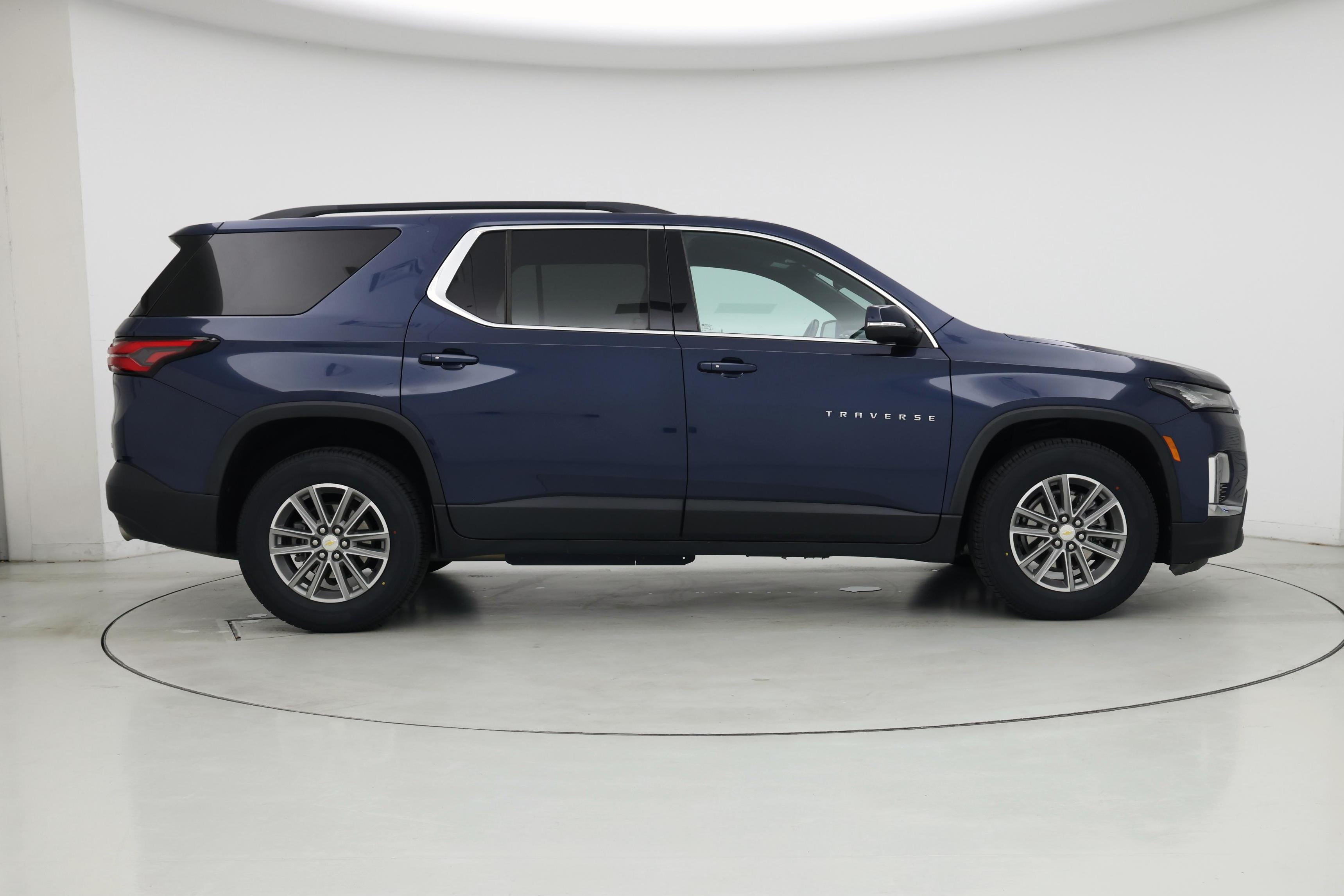 Thumbnail: 2022 Chevrolet Traverse - 7