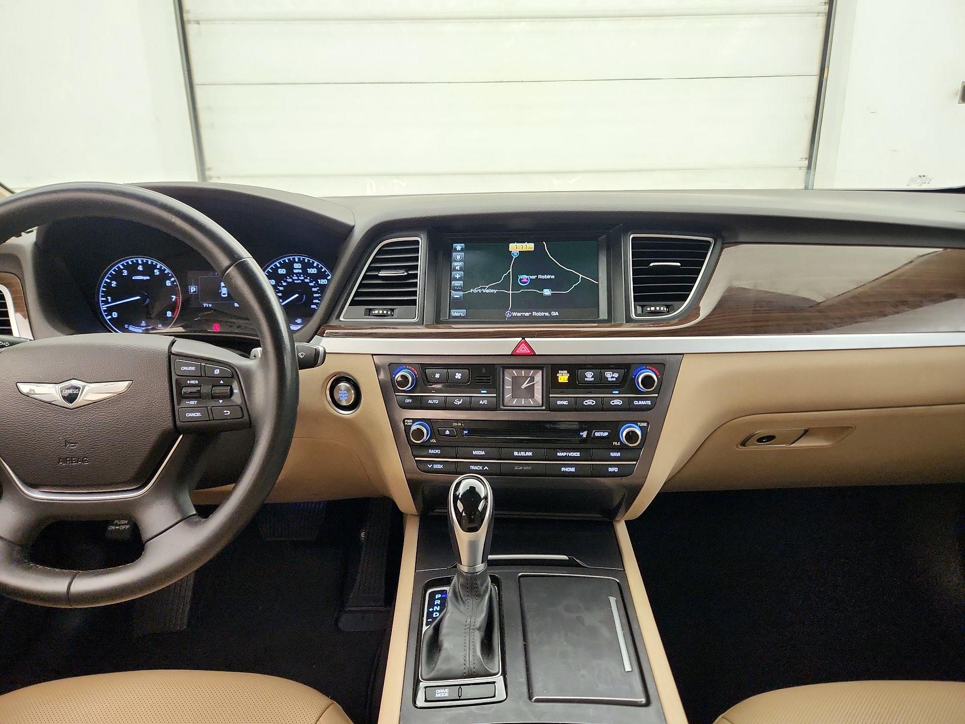 Thumbnail: 2015 Hyundai Genesis - 9