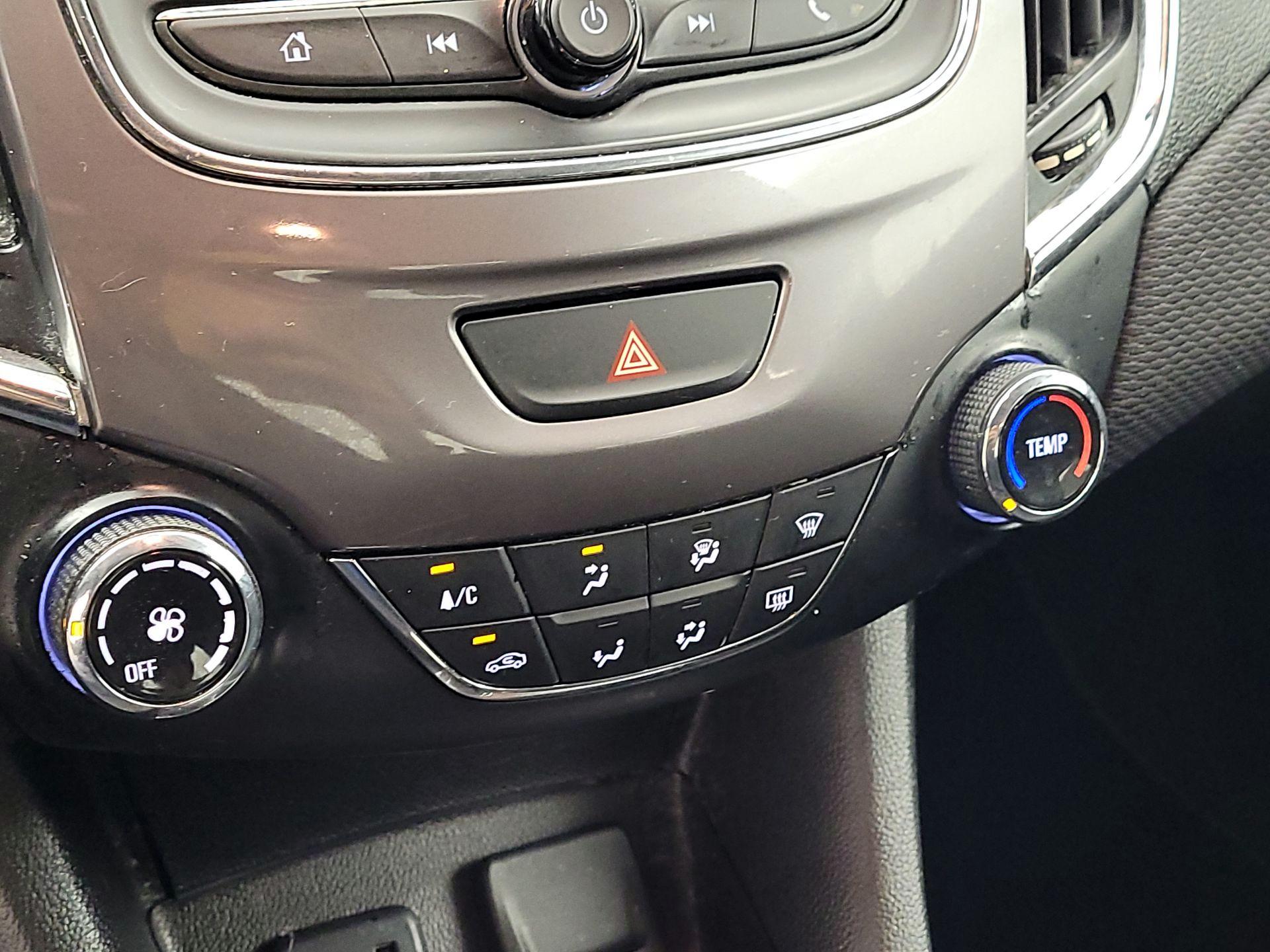 Thumbnail: 2019 Chevrolet Cruze - 16