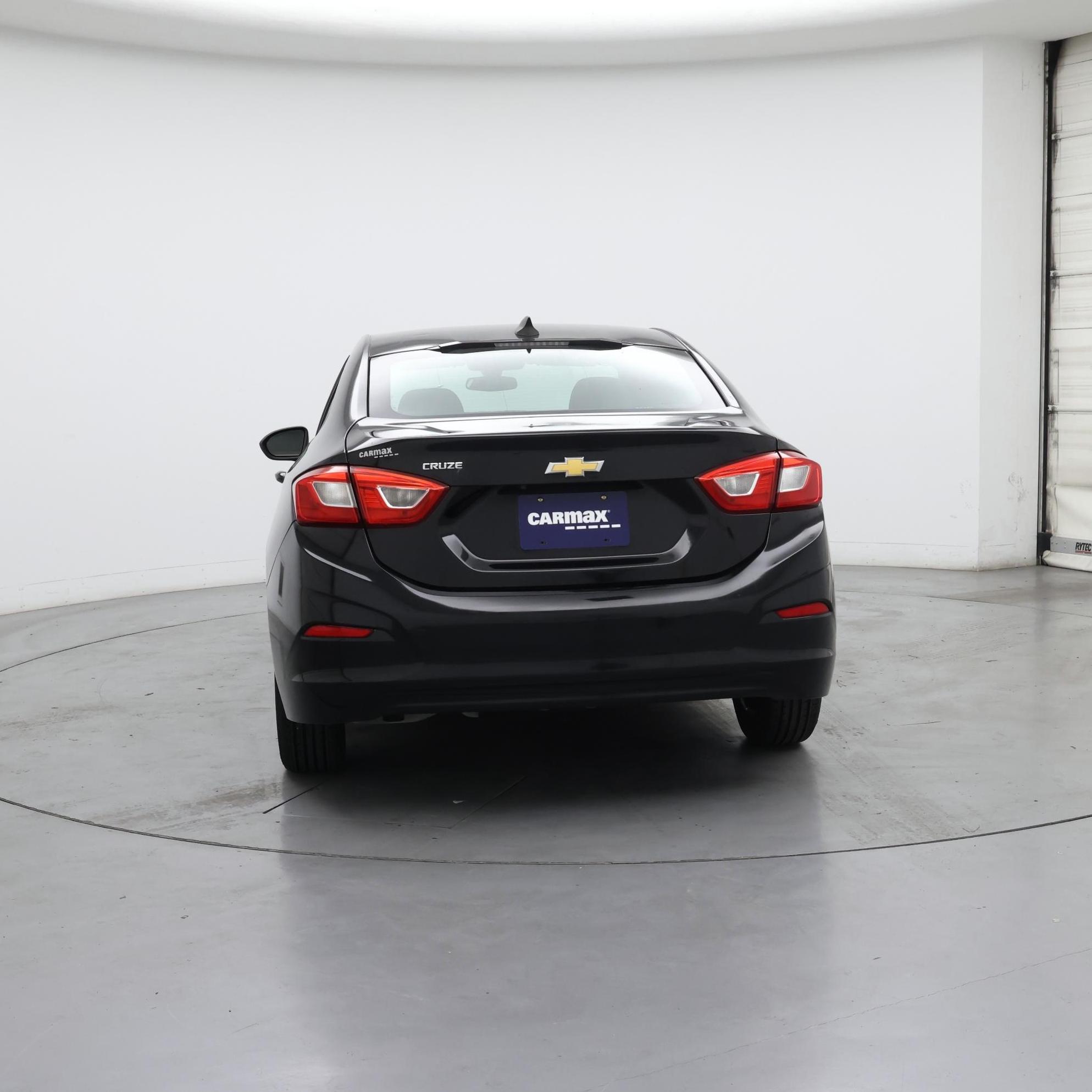 Thumbnail: 2019 Chevrolet Cruze - 6