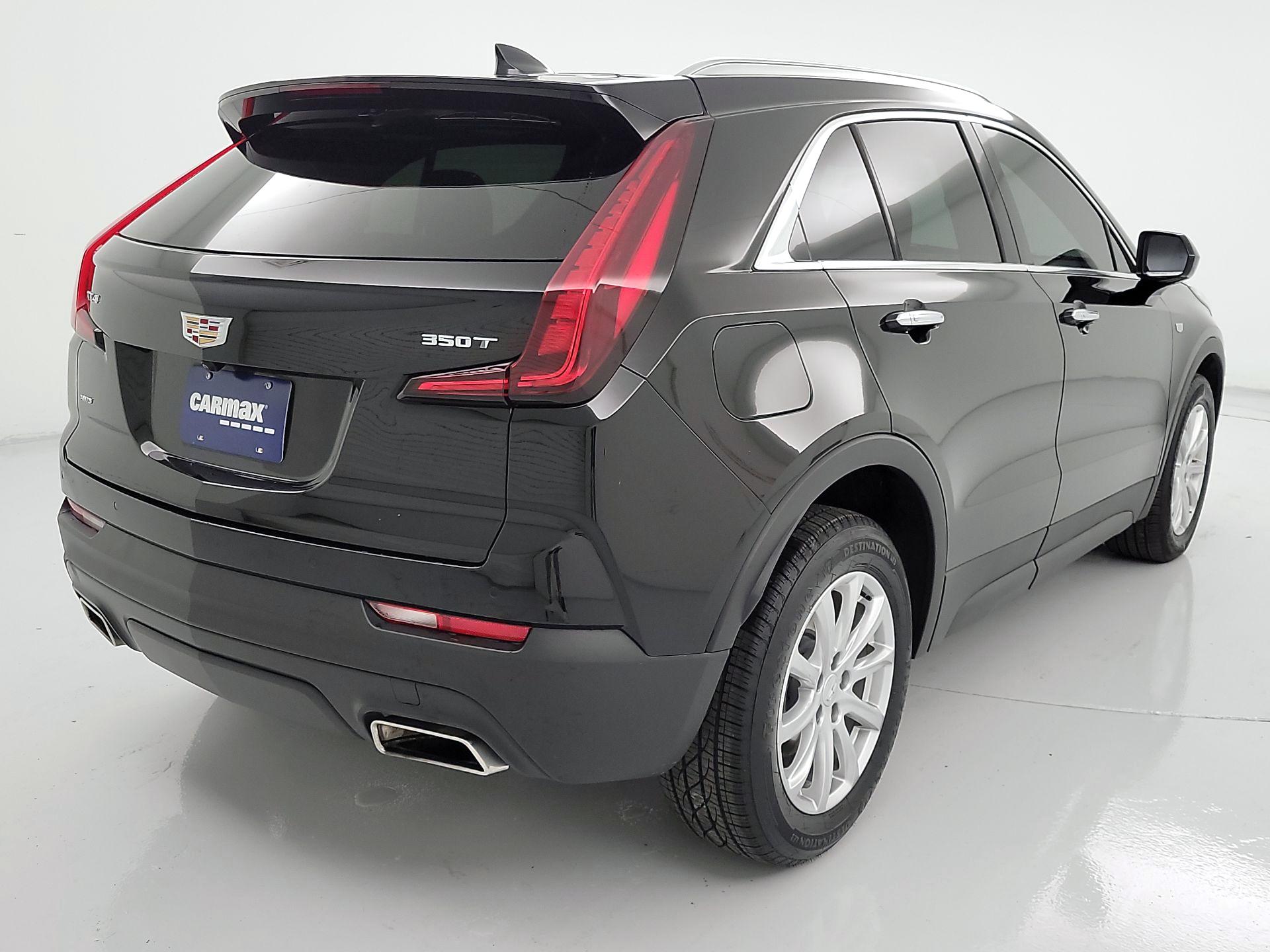 Thumbnail: 2023 Cadillac XT4 - 5