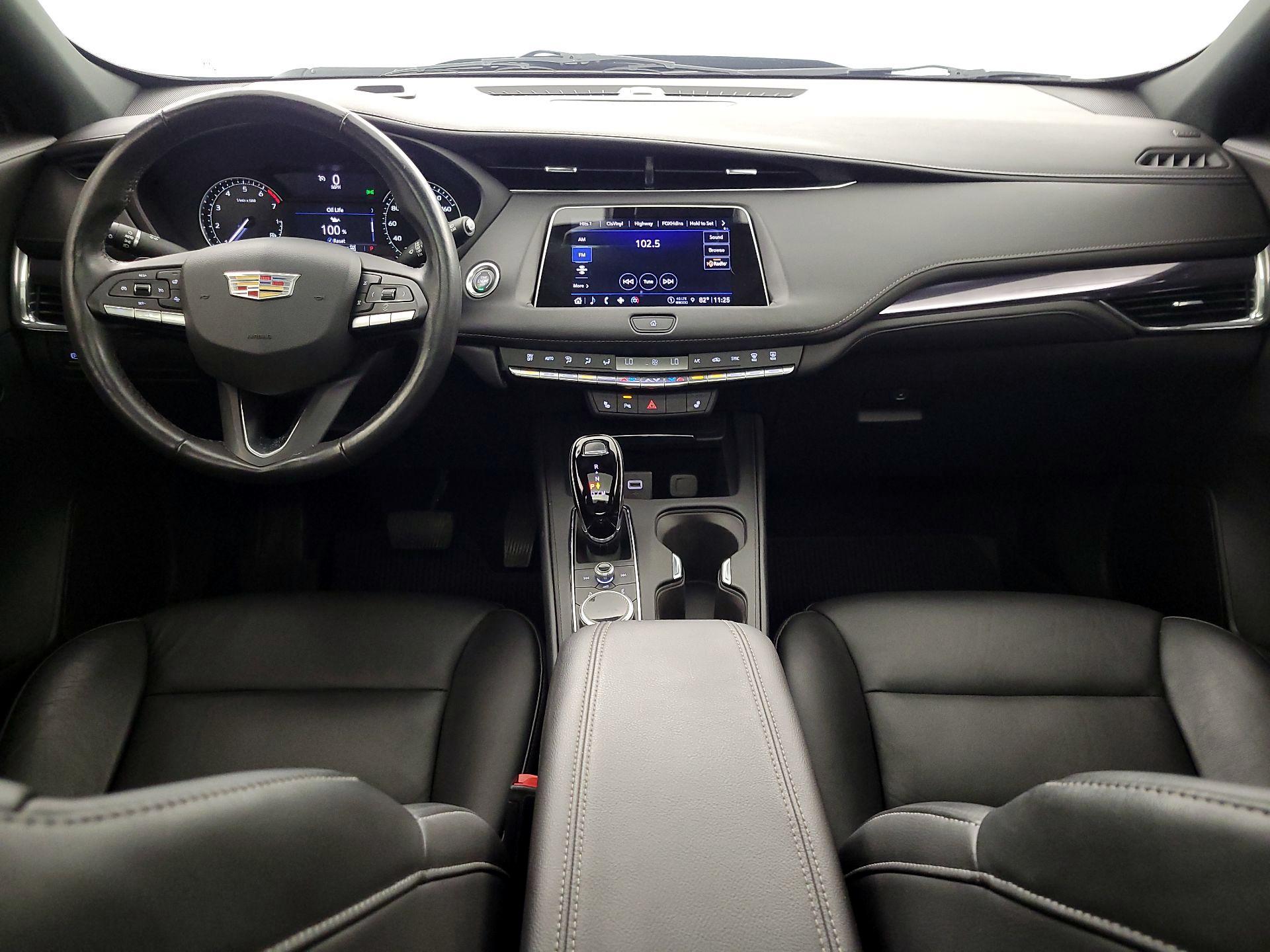 Thumbnail: 2023 Cadillac XT4 - 8