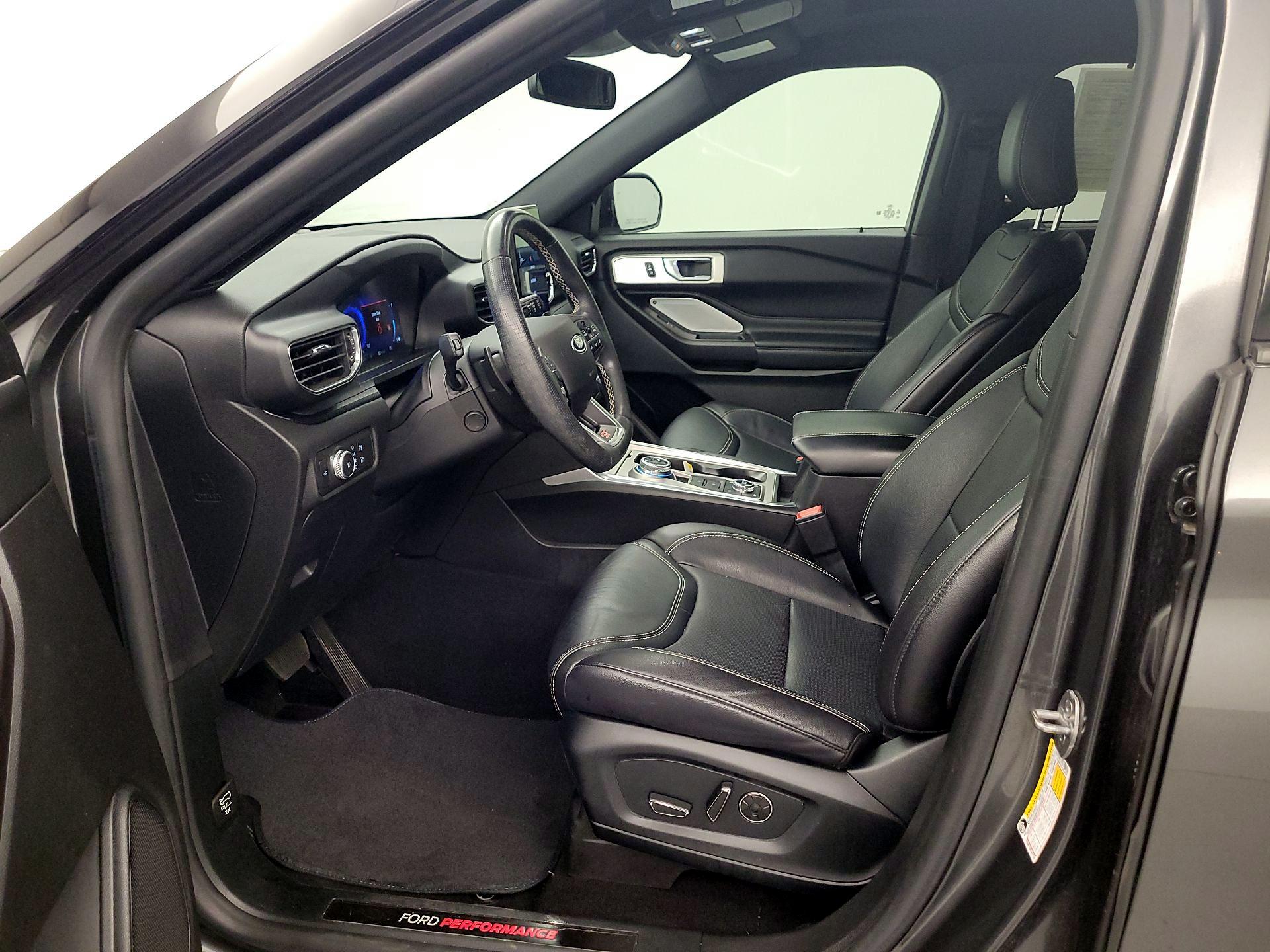Thumbnail: 2020 Ford Explorer - 11