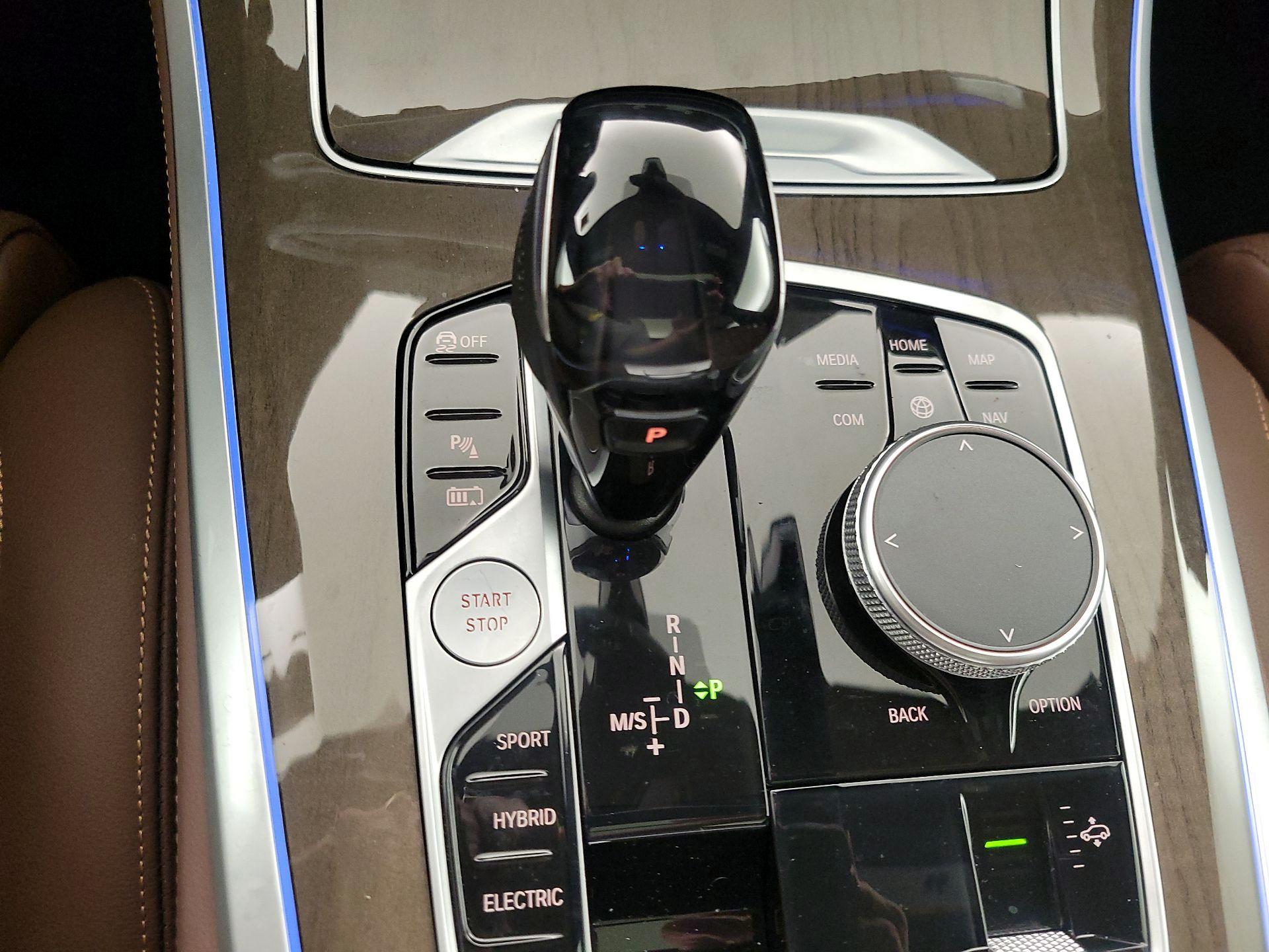 Thumbnail: 2021 BMW X5 - 16