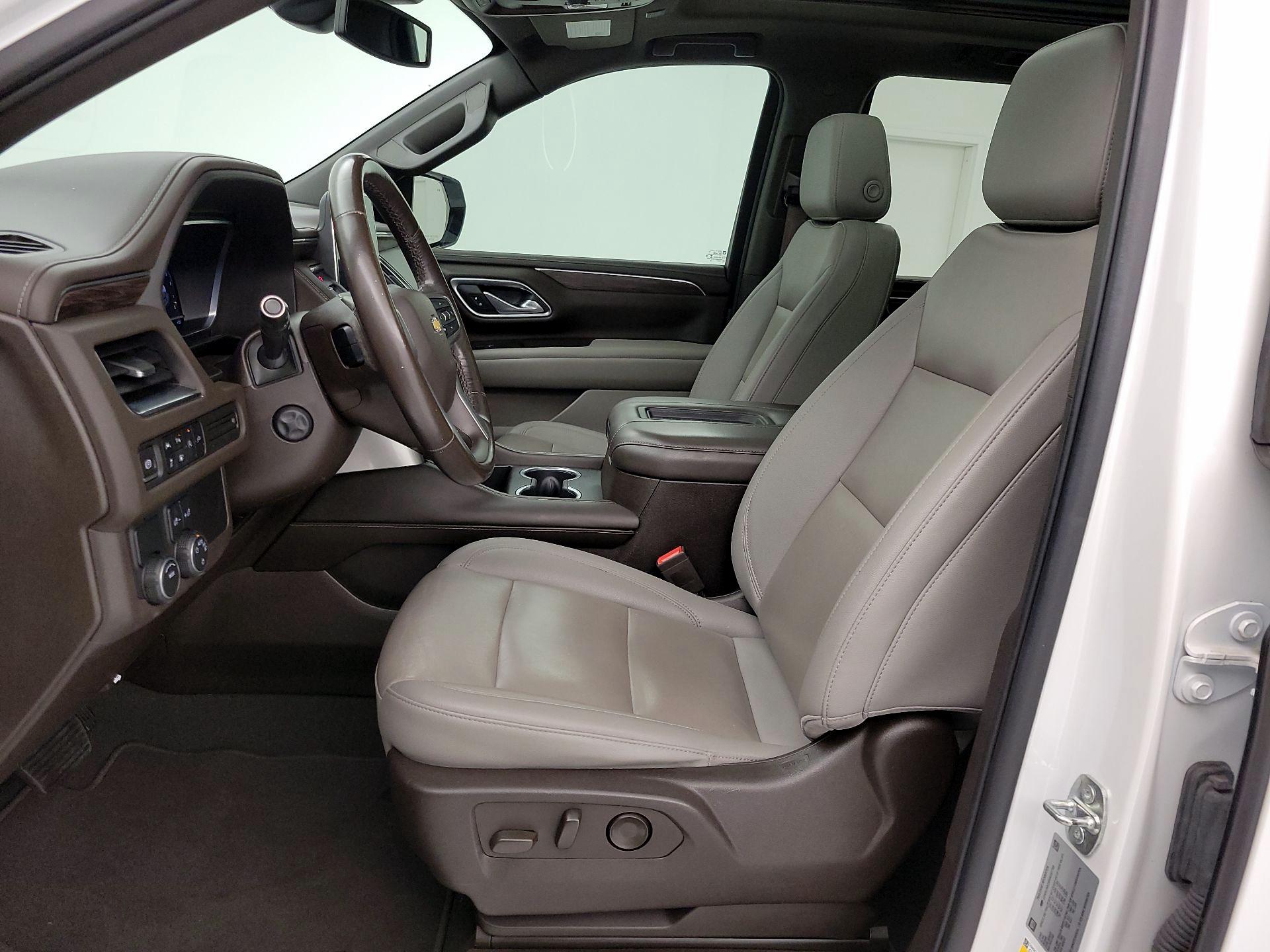 Thumbnail: 2022 Chevrolet Tahoe - 11