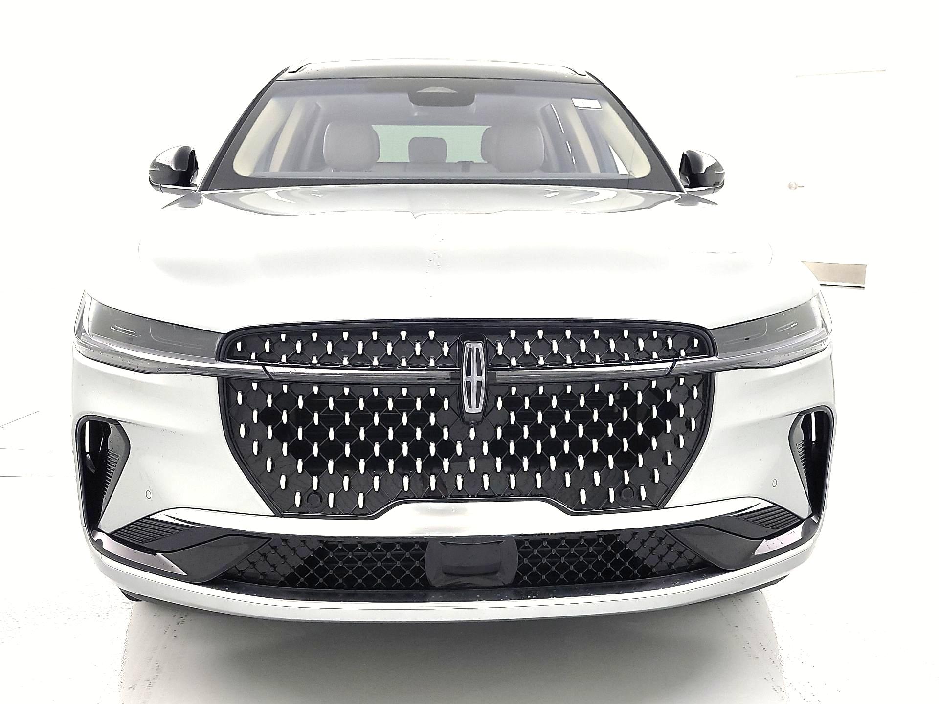 Thumbnail: 2024 Lincoln Nautilus - 2