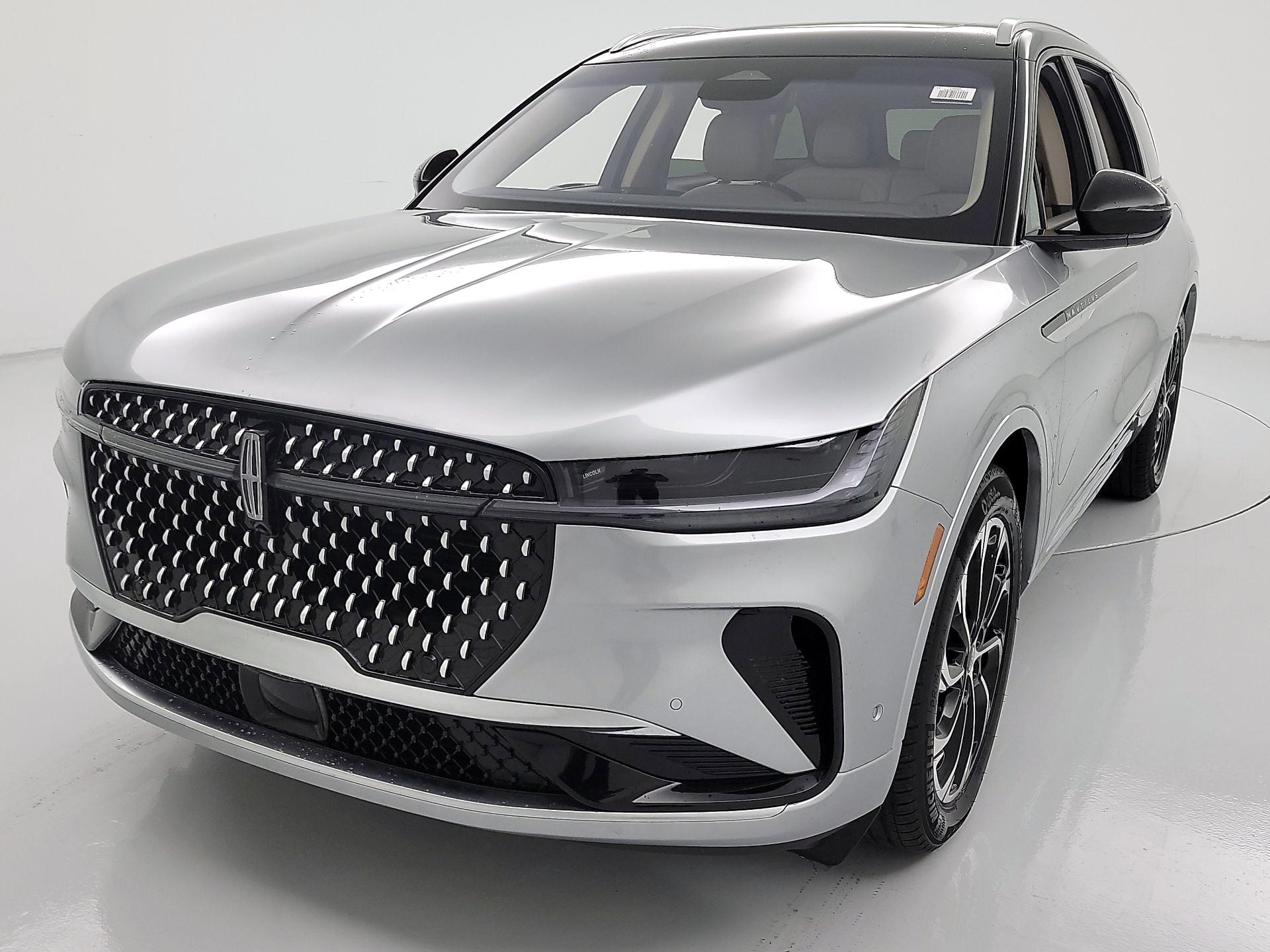 Thumbnail: 2024 Lincoln Nautilus - 3