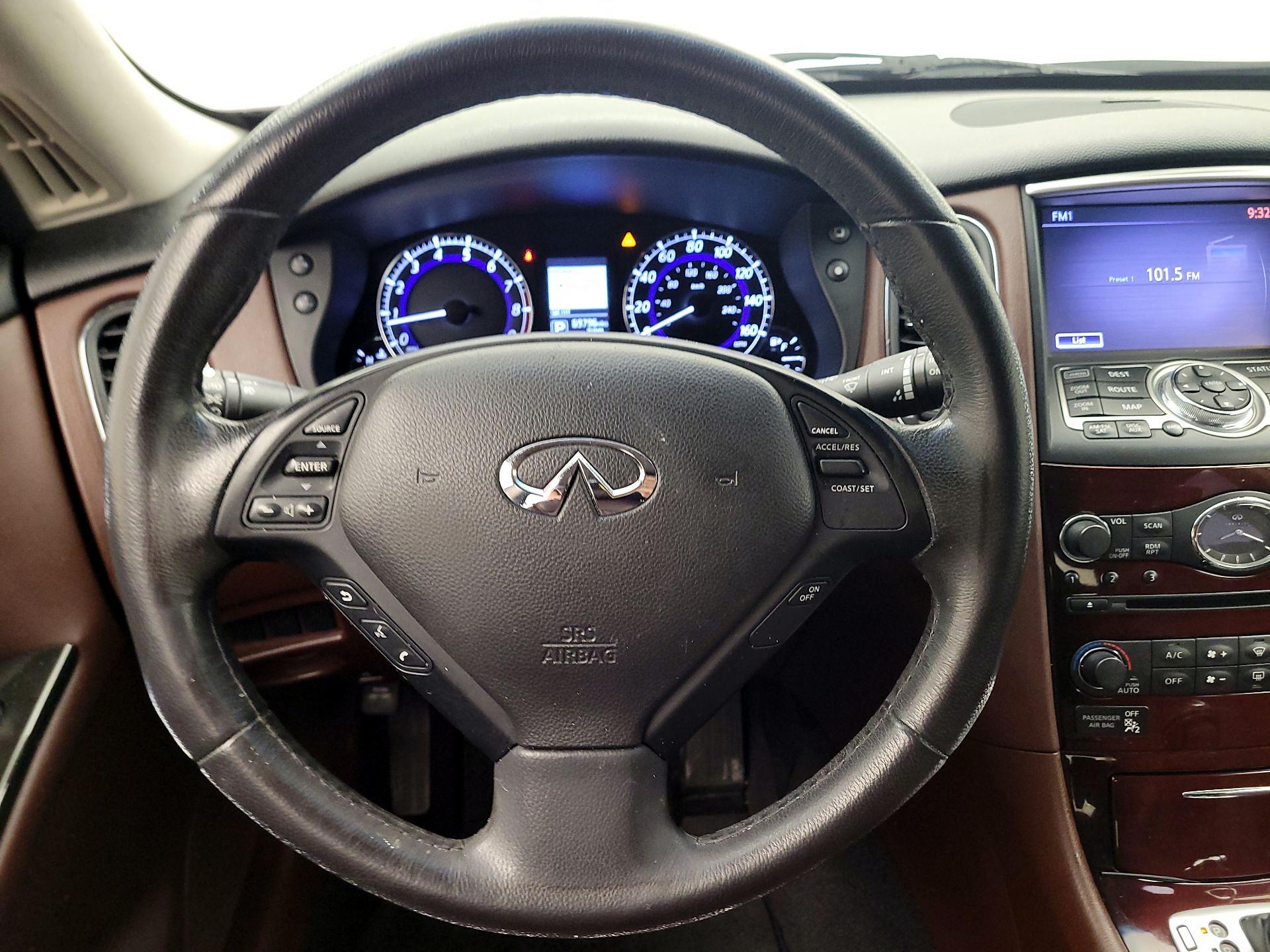 Thumbnail: 2017 INFINITI QX50 - 10