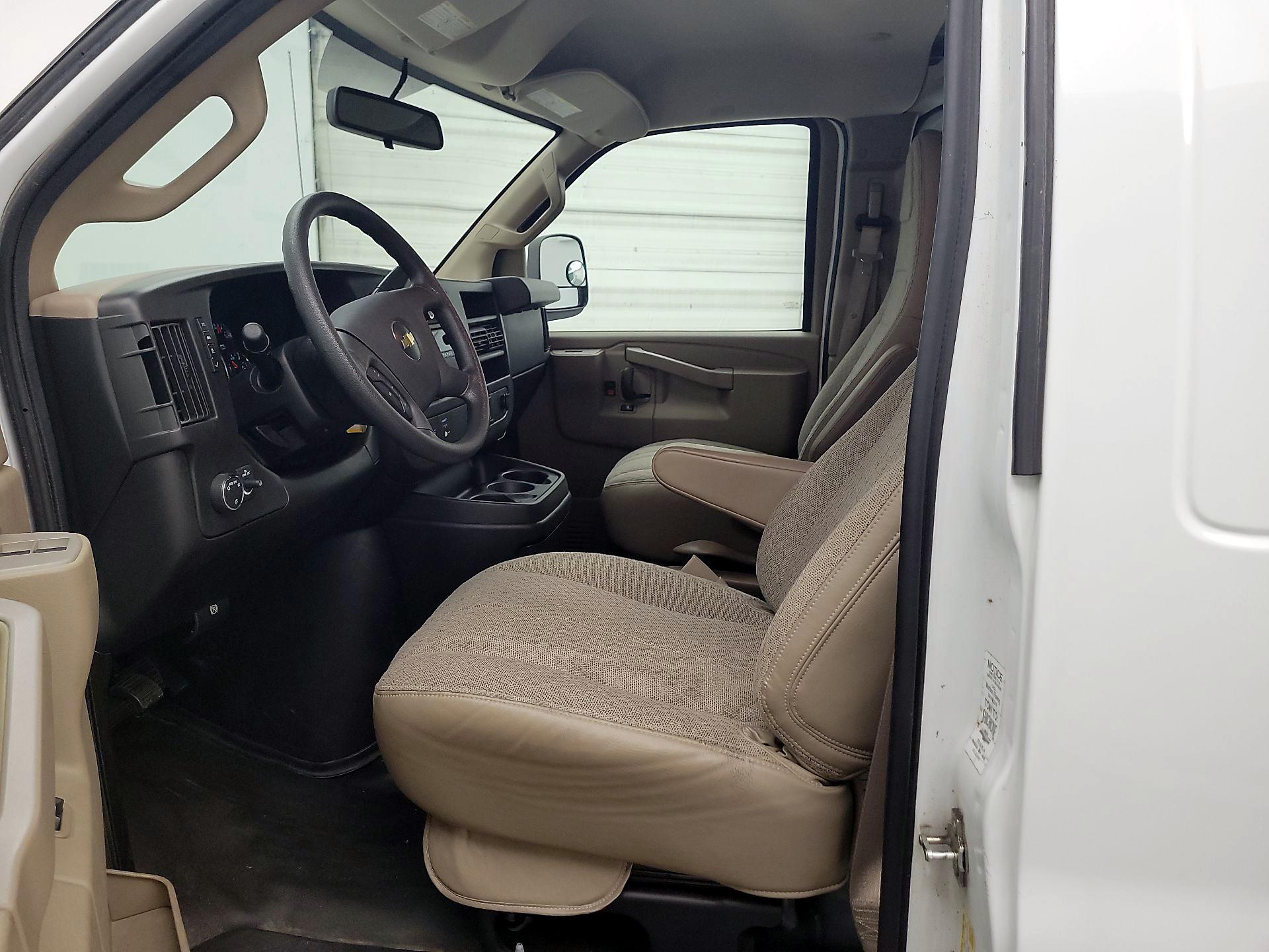 Thumbnail: 2017 Chevrolet Express - 11