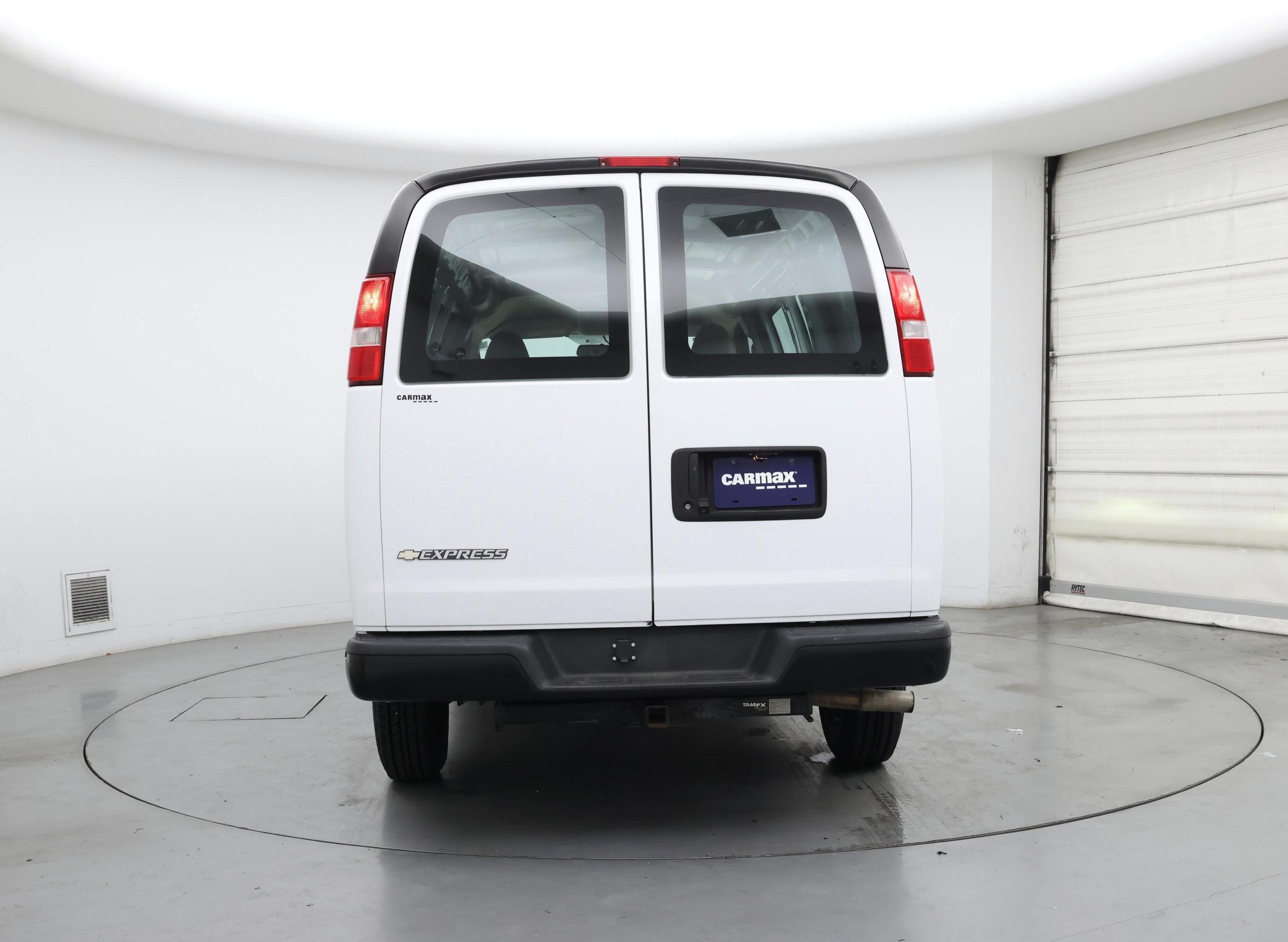 Thumbnail: 2017 Chevrolet Express - 6