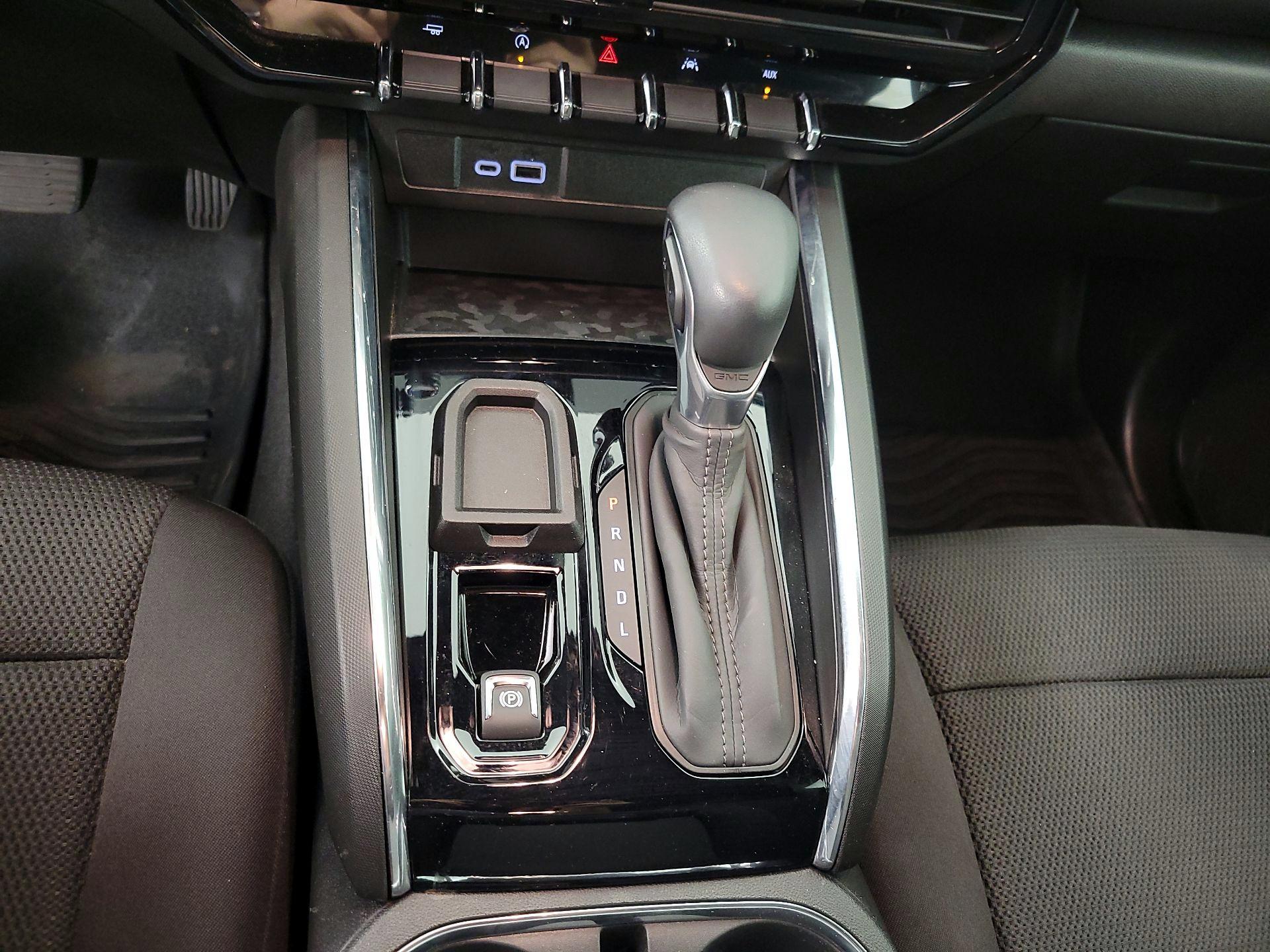 Thumbnail: 2024 GMC Canyon - 15