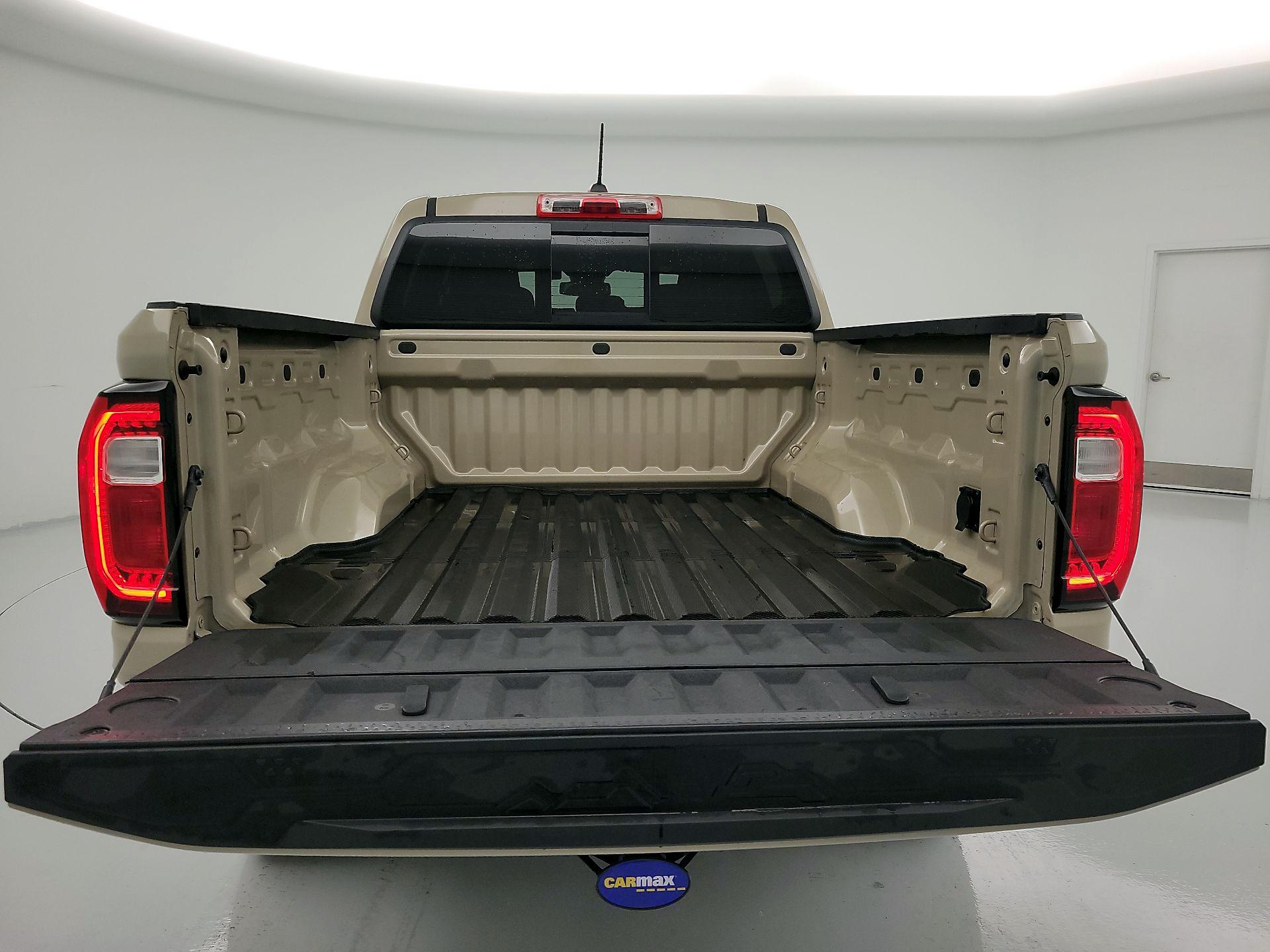 Thumbnail: 2024 GMC Canyon - 18