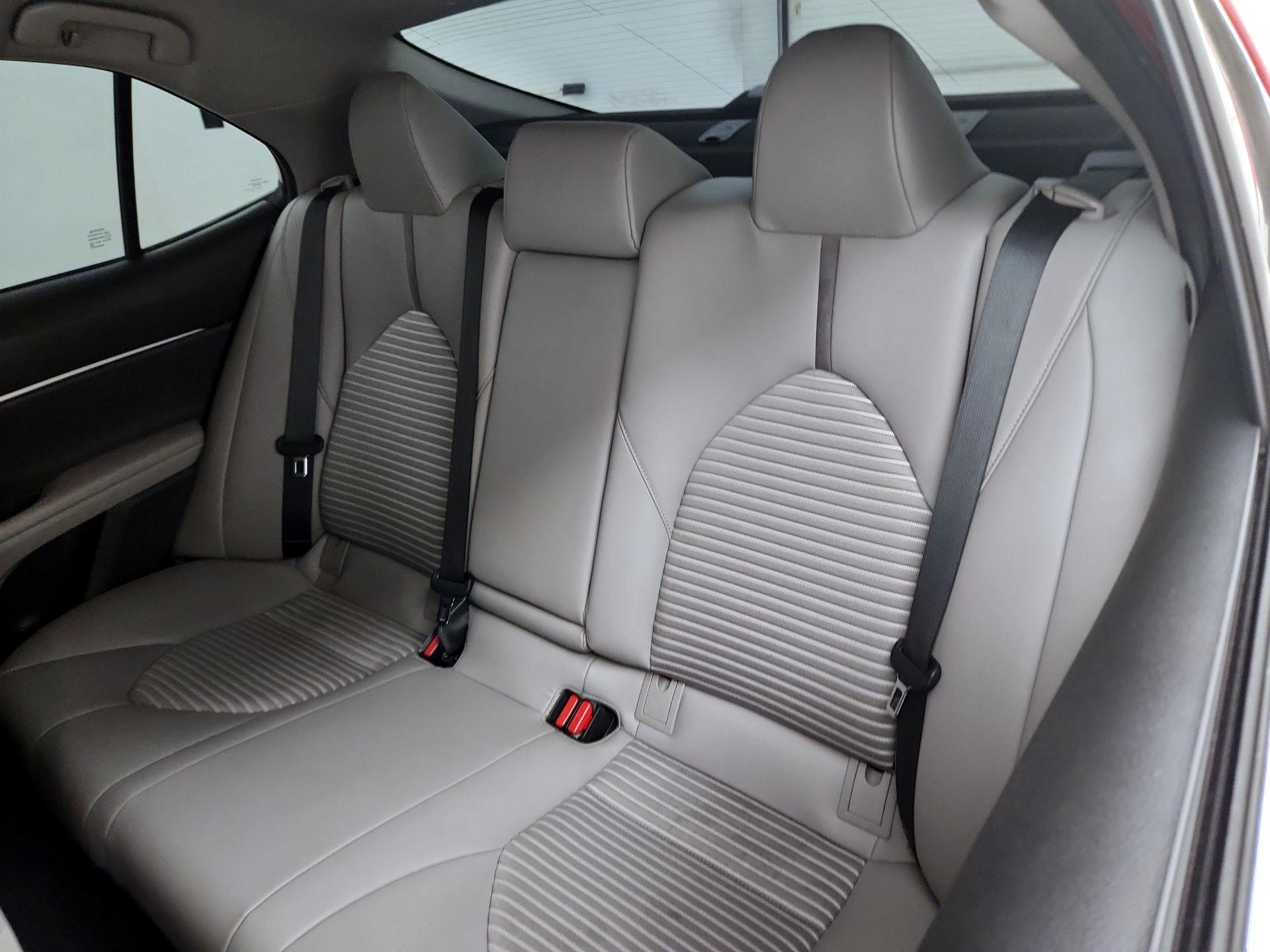 Thumbnail: 2019 Toyota Camry - 19