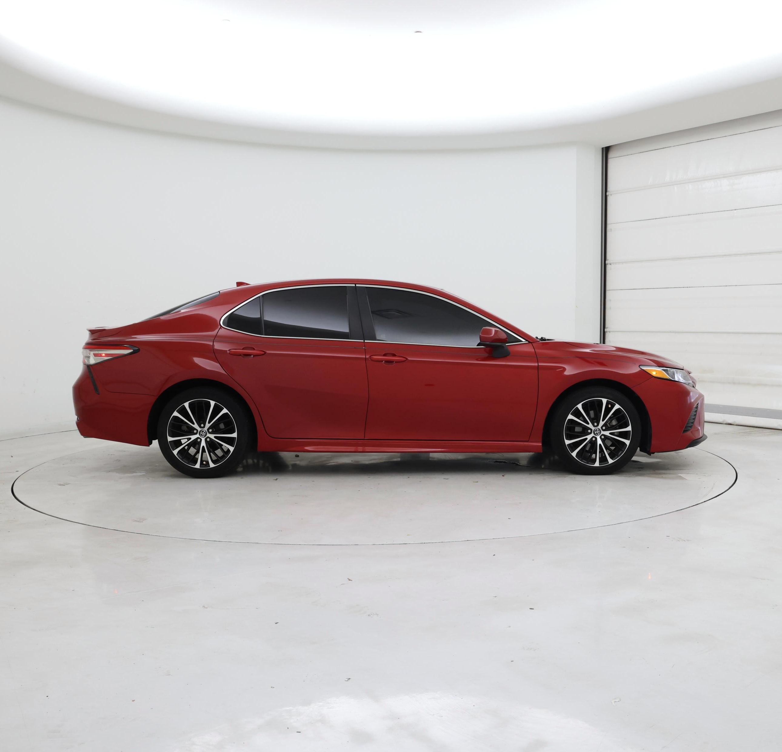Thumbnail: 2019 Toyota Camry - 7